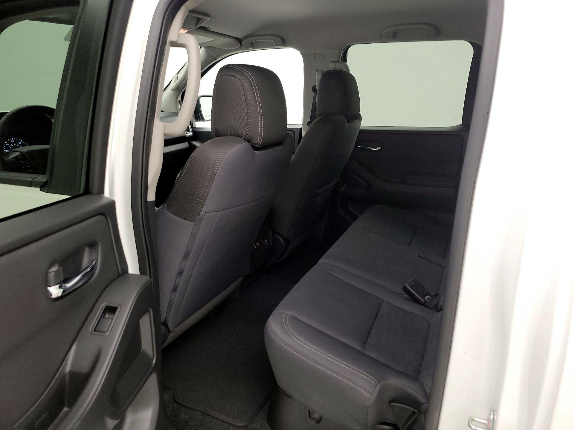 Thumbnail: 2024 Nissan Frontier - 19