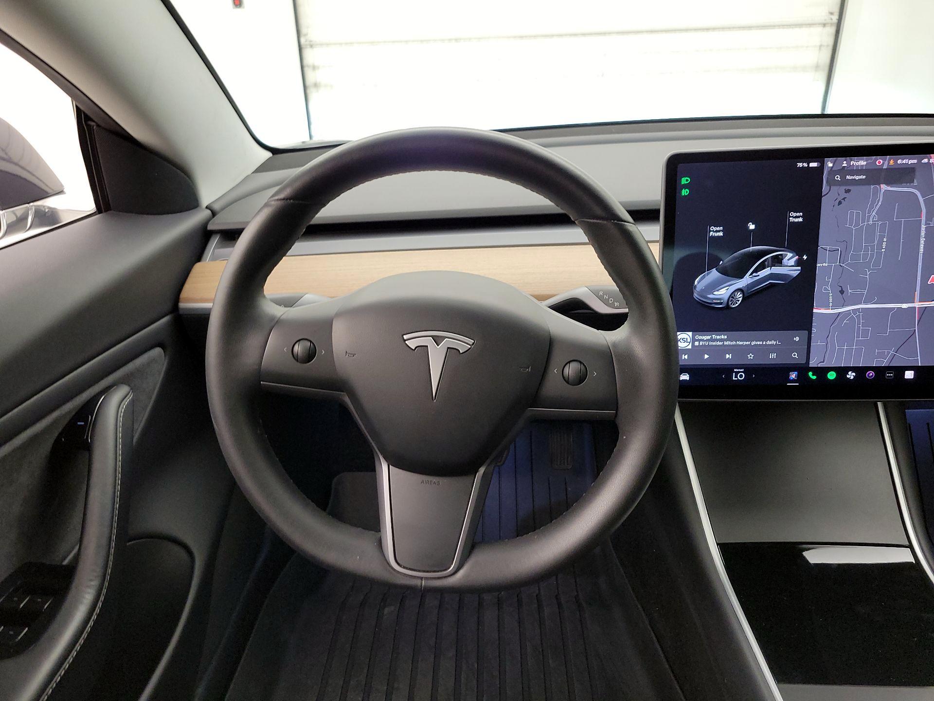 Thumbnail: 2020 Tesla Model 3 - 10