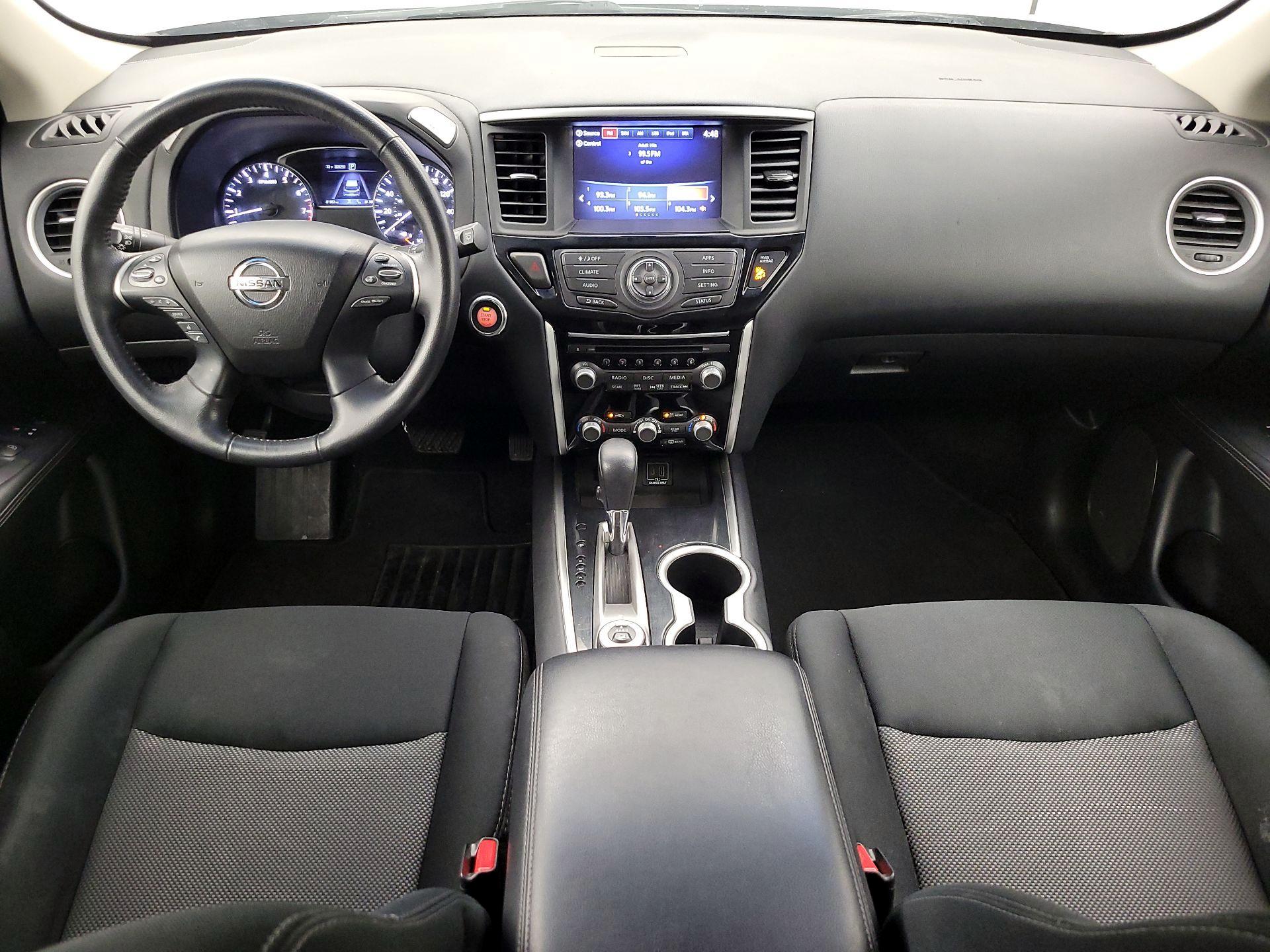 Thumbnail: 2019 Nissan Pathfinder - 9