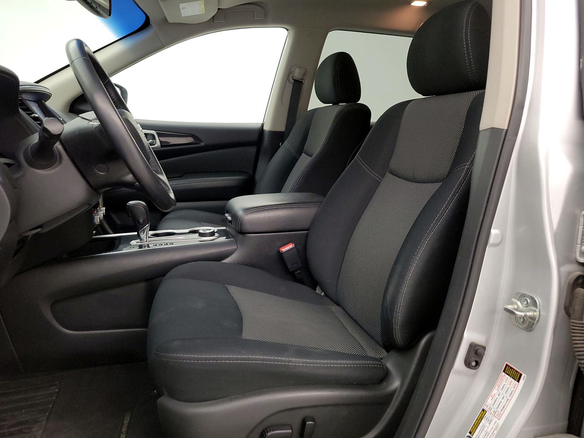 Thumbnail: 2019 Nissan Pathfinder - 11