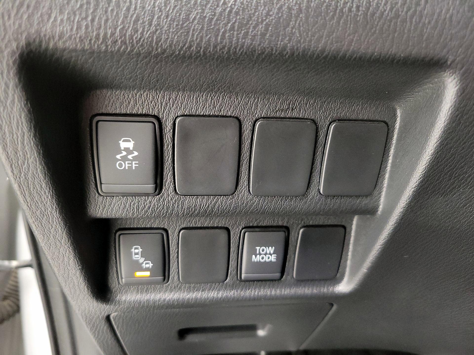Thumbnail: 2019 Nissan Pathfinder - 13