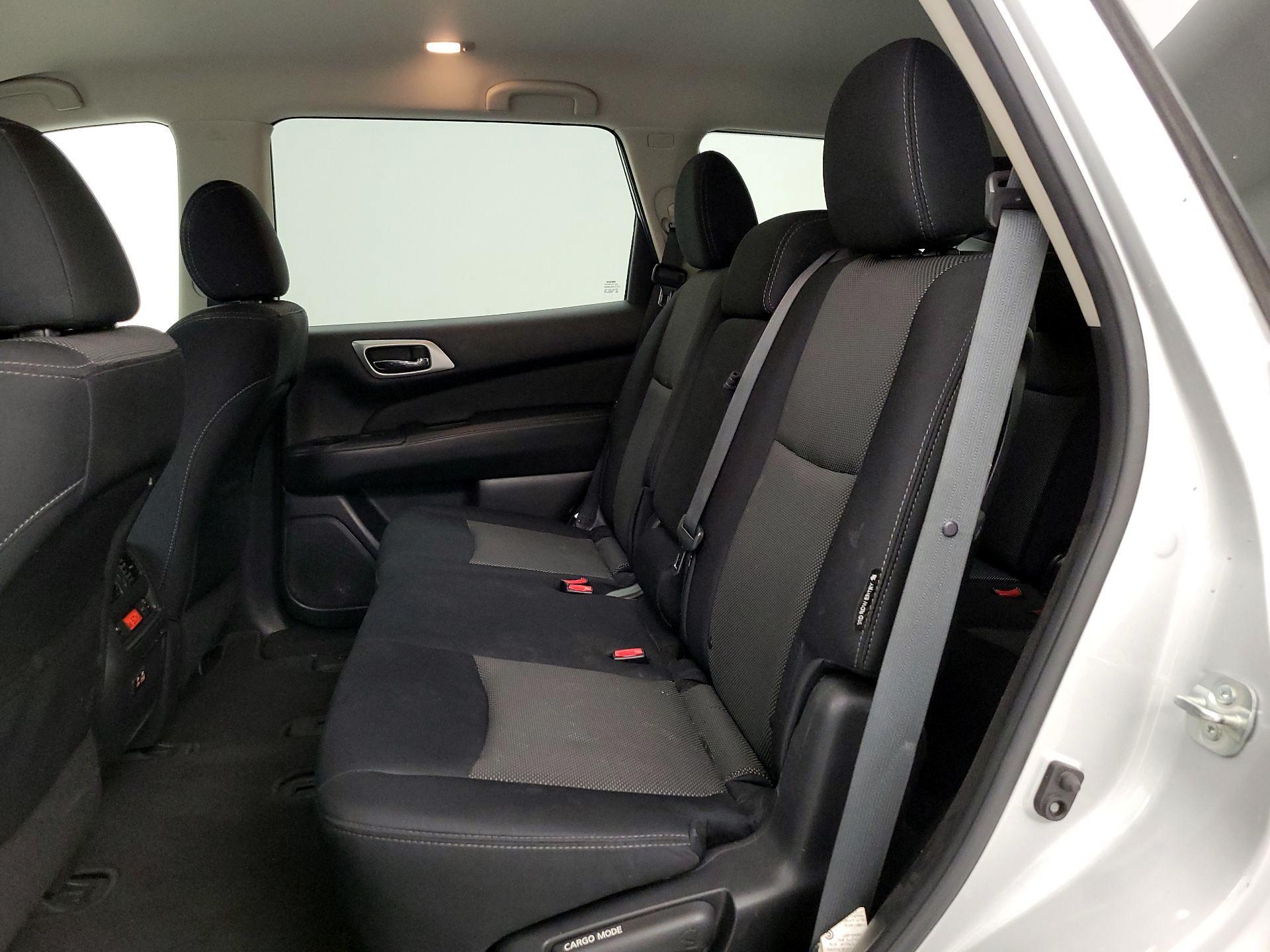 Thumbnail: 2019 Nissan Pathfinder - 19