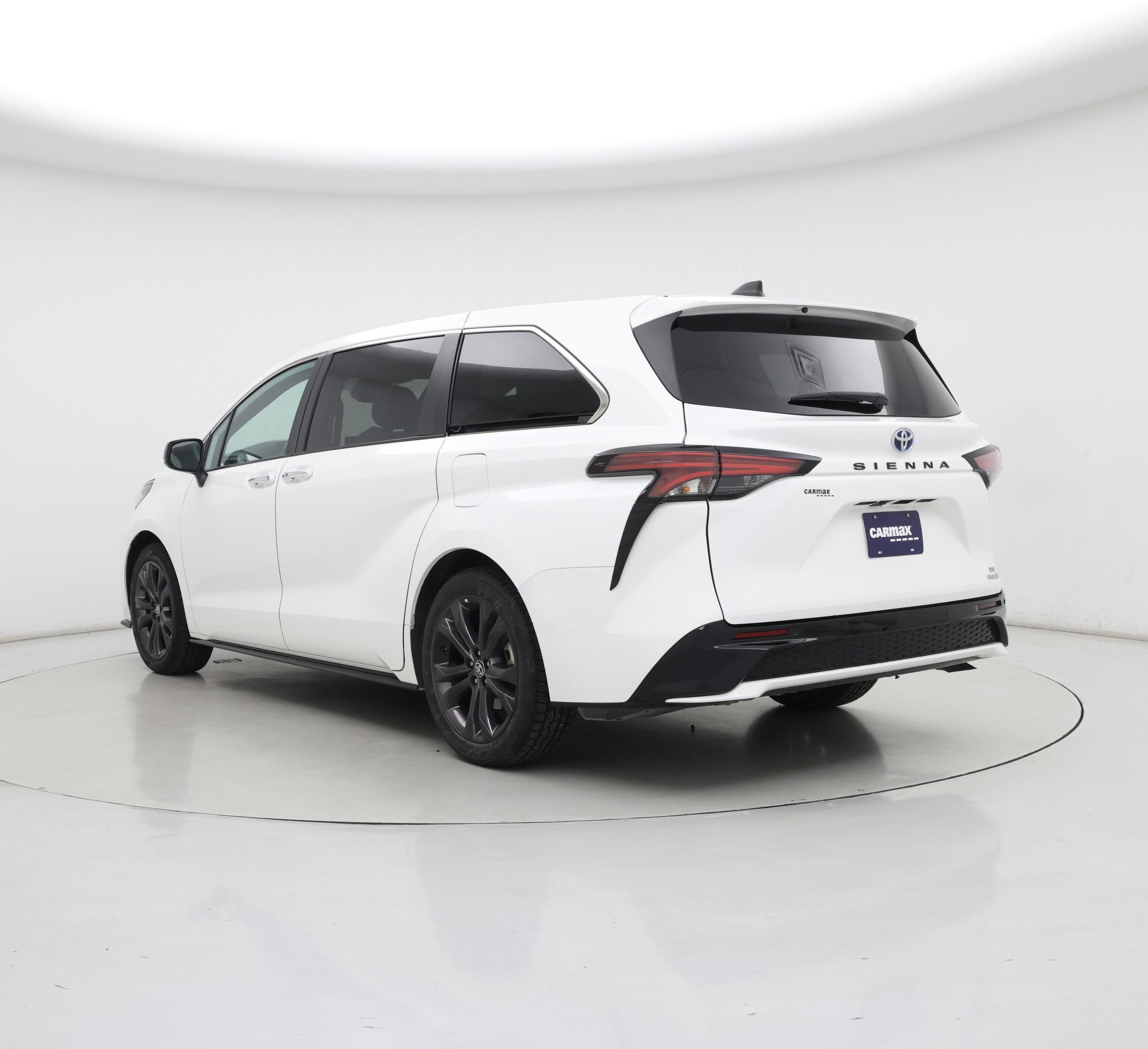 Thumbnail: 2023 Toyota Sienna - 2