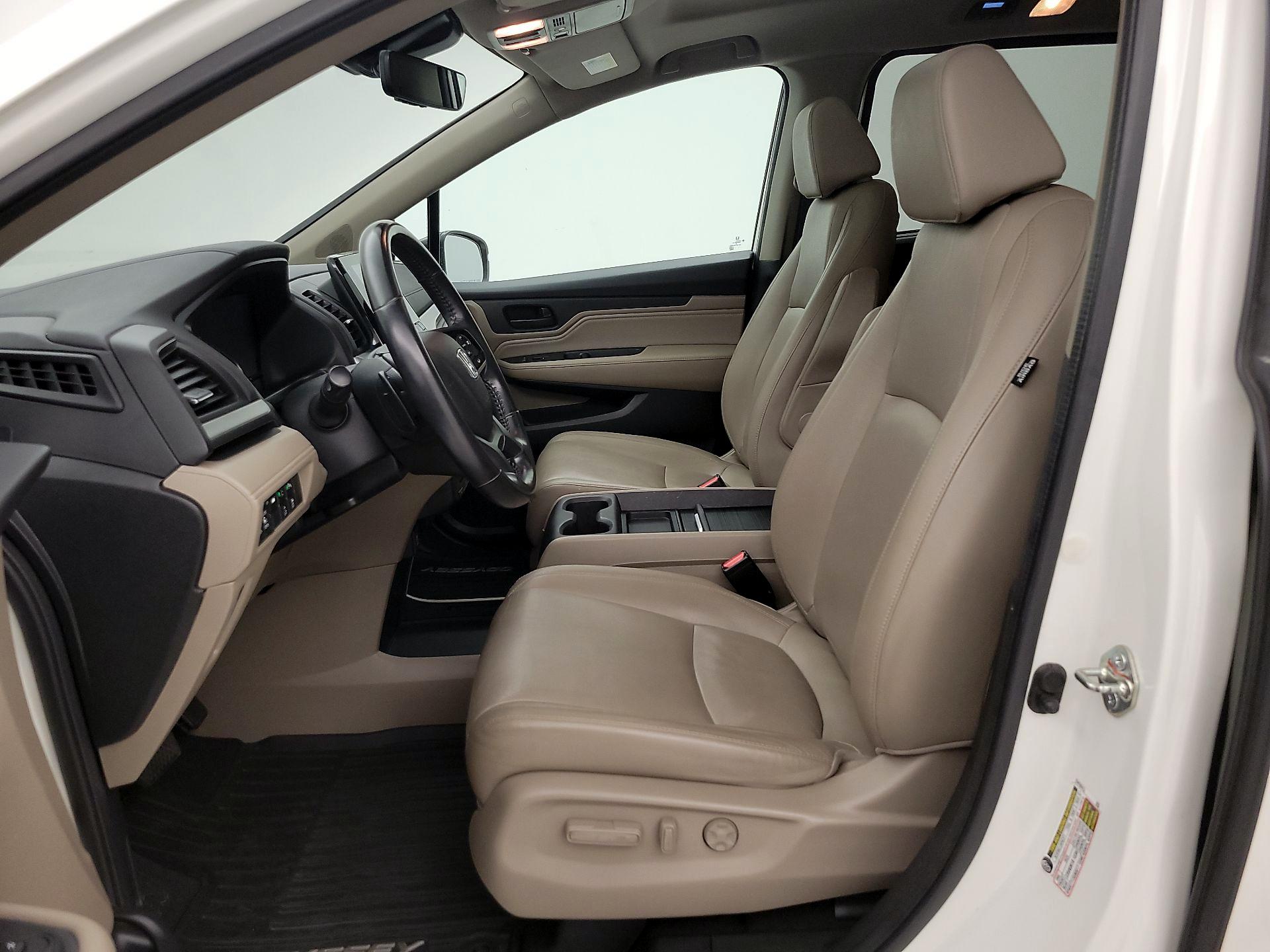 Thumbnail: 2018 Honda Odyssey - 11