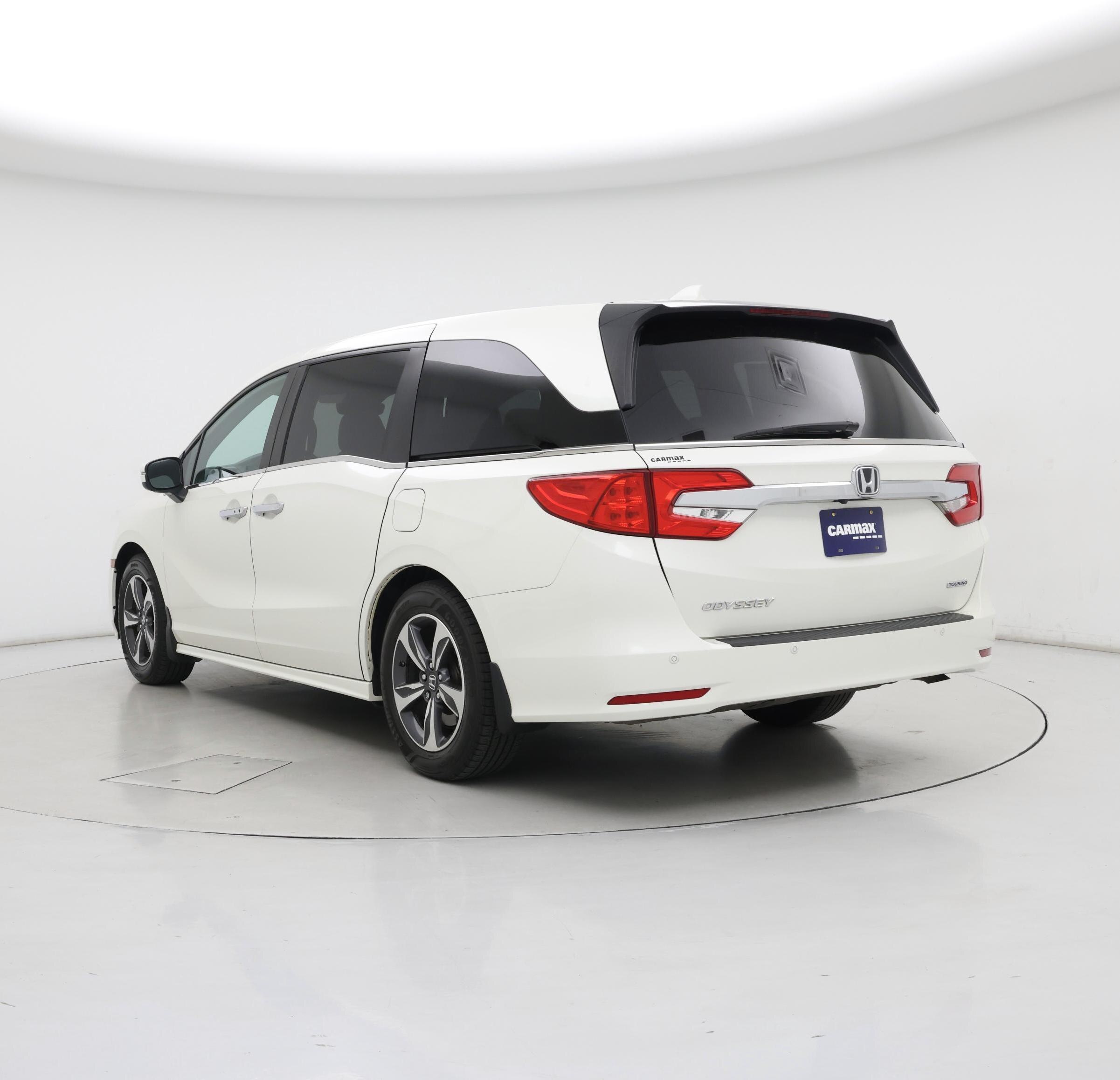 Thumbnail: 2018 Honda Odyssey - 2