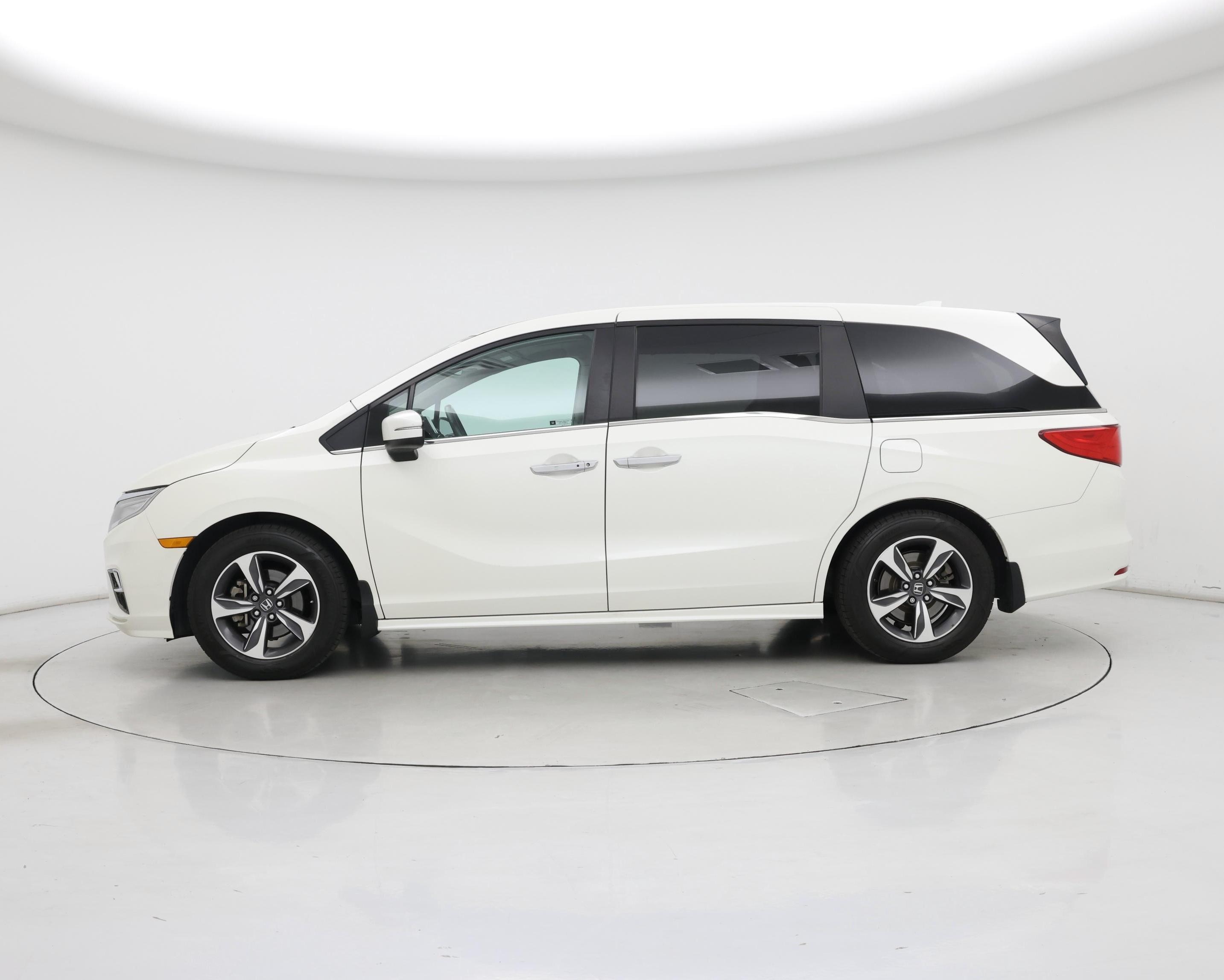 Thumbnail: 2018 Honda Odyssey - 3