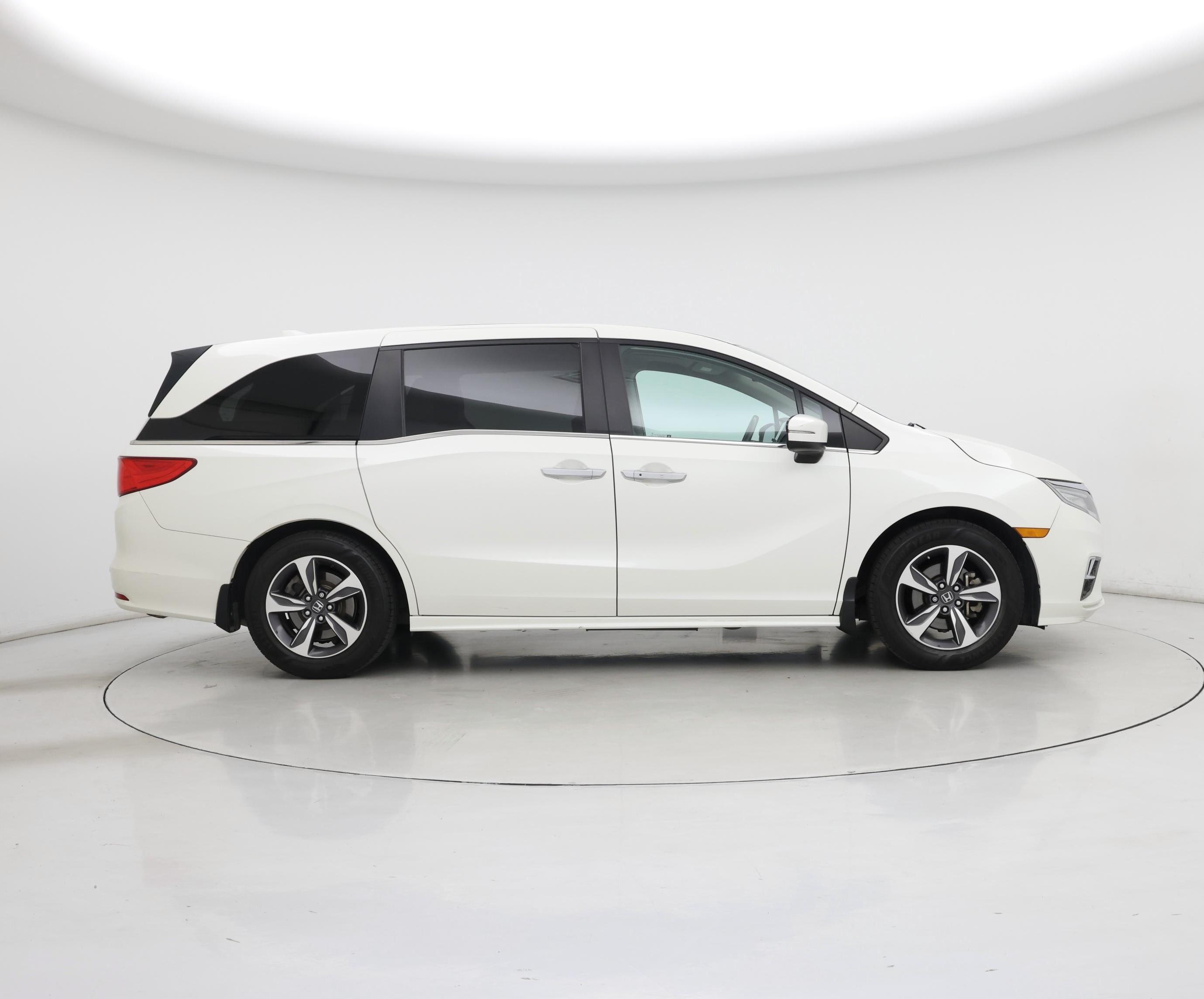 Thumbnail: 2018 Honda Odyssey - 7