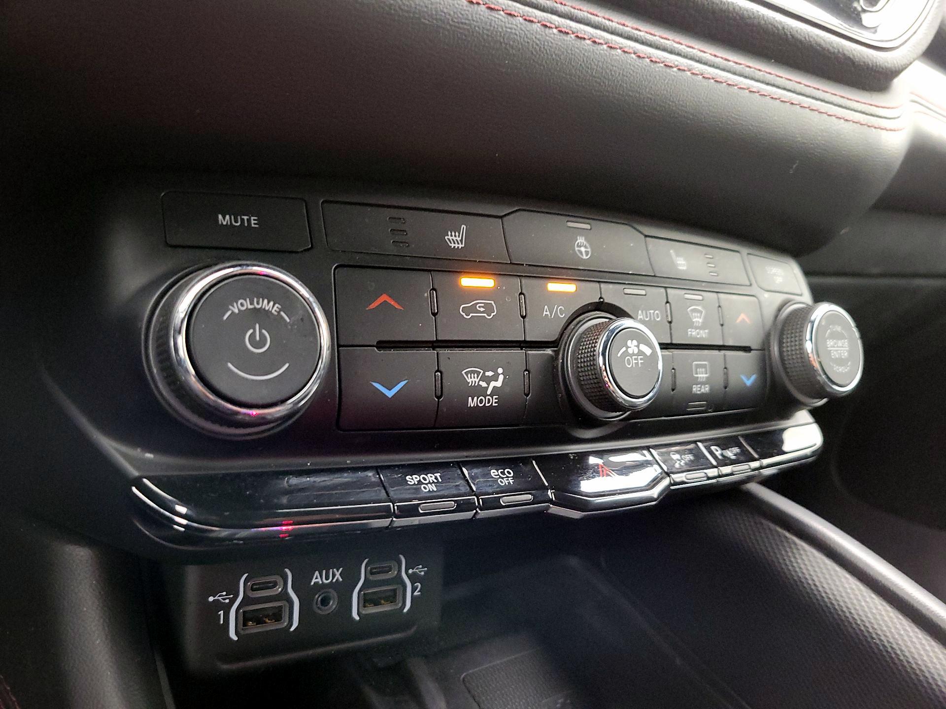 Thumbnail: 2021 Dodge Durango - 17