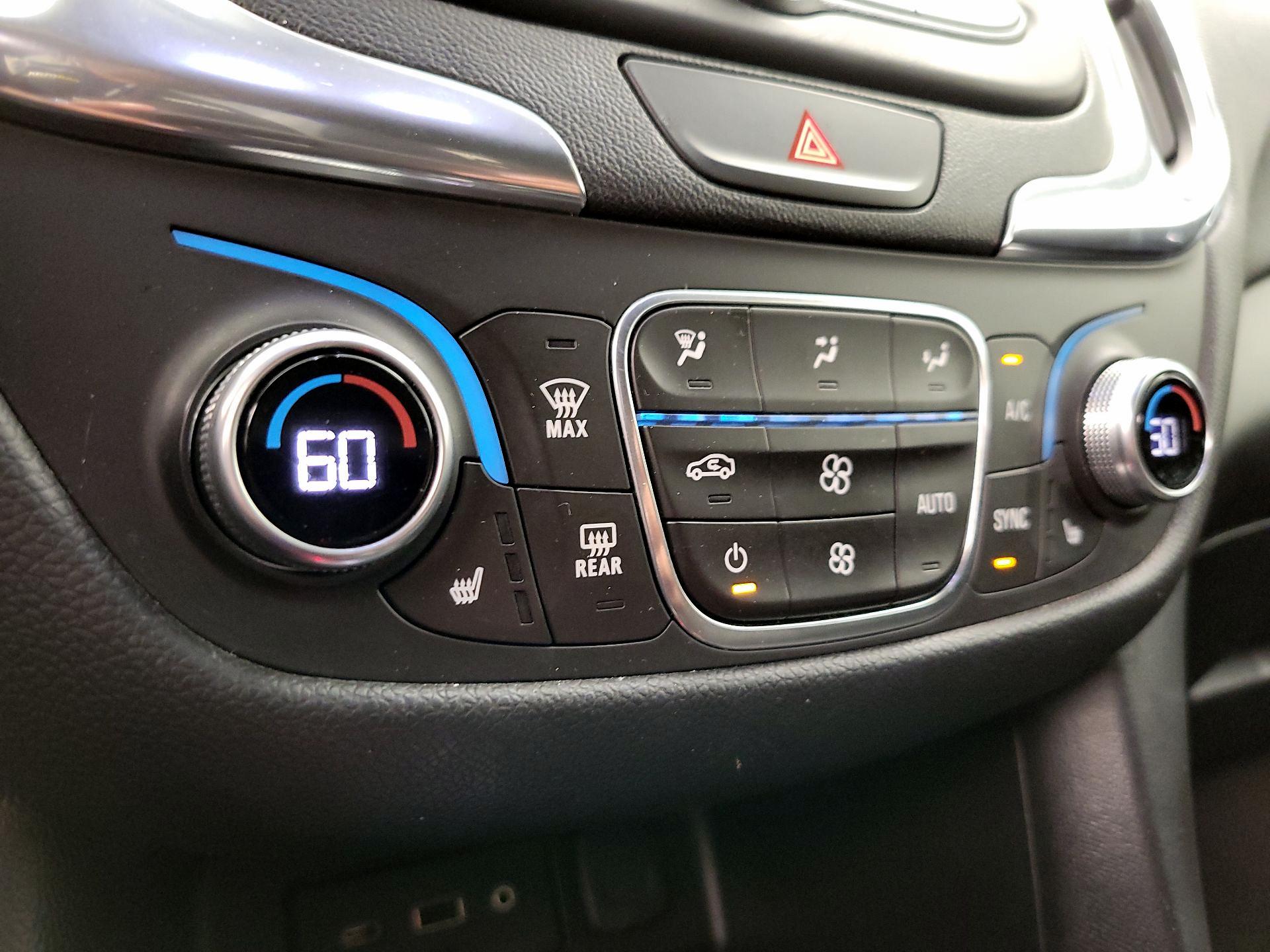 Thumbnail: 2019 Chevrolet Equinox - 16