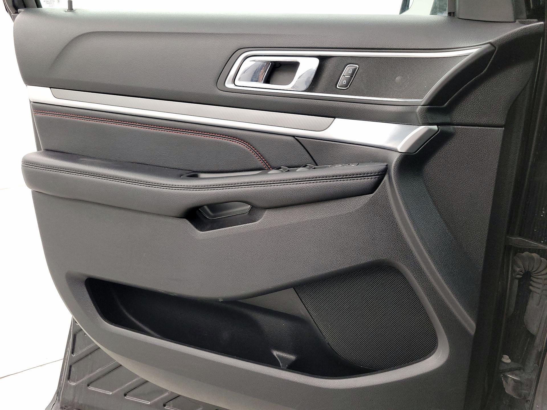 Thumbnail: 2018 Ford Explorer - 12