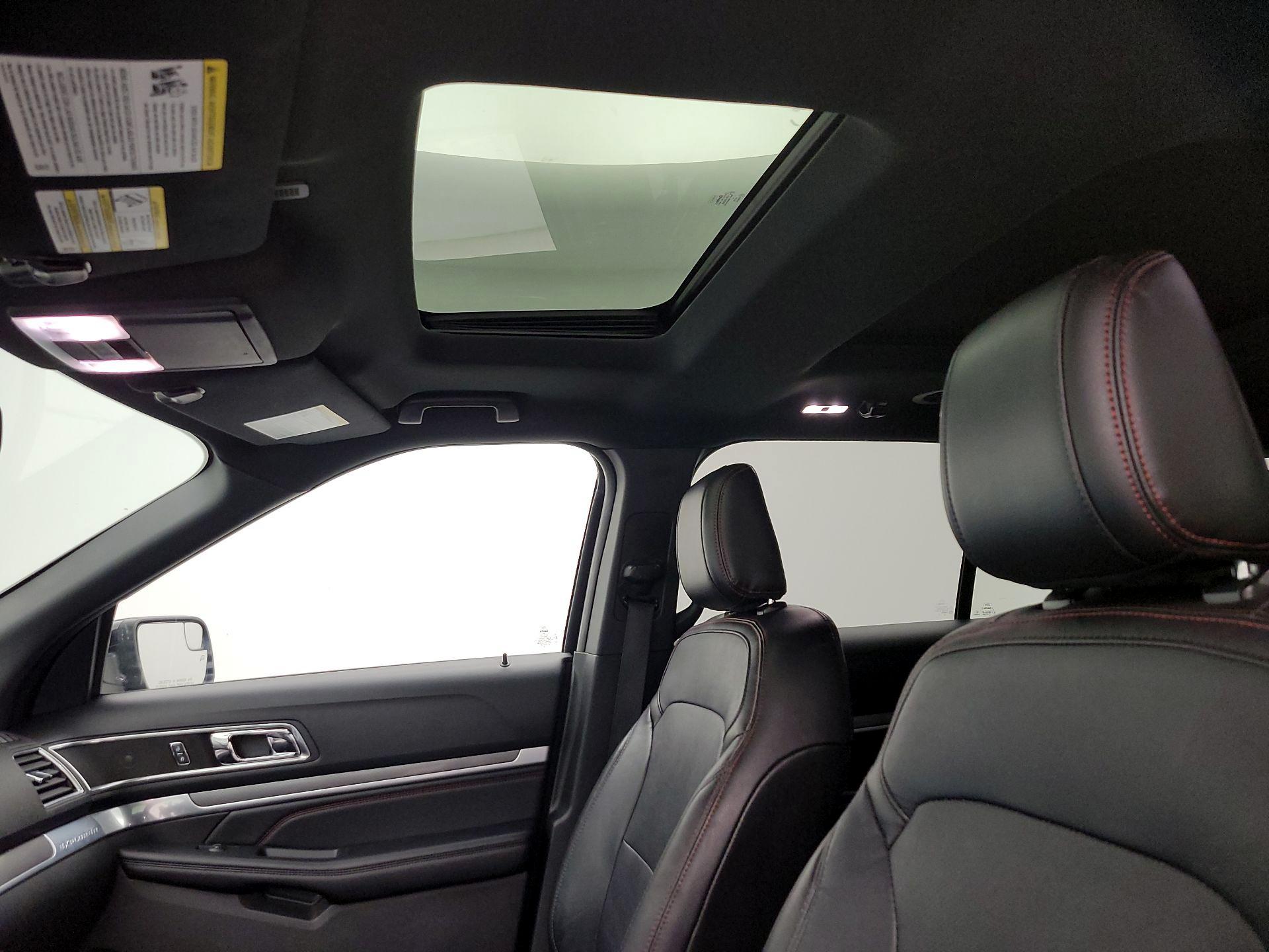 Thumbnail: 2018 Ford Explorer - 20