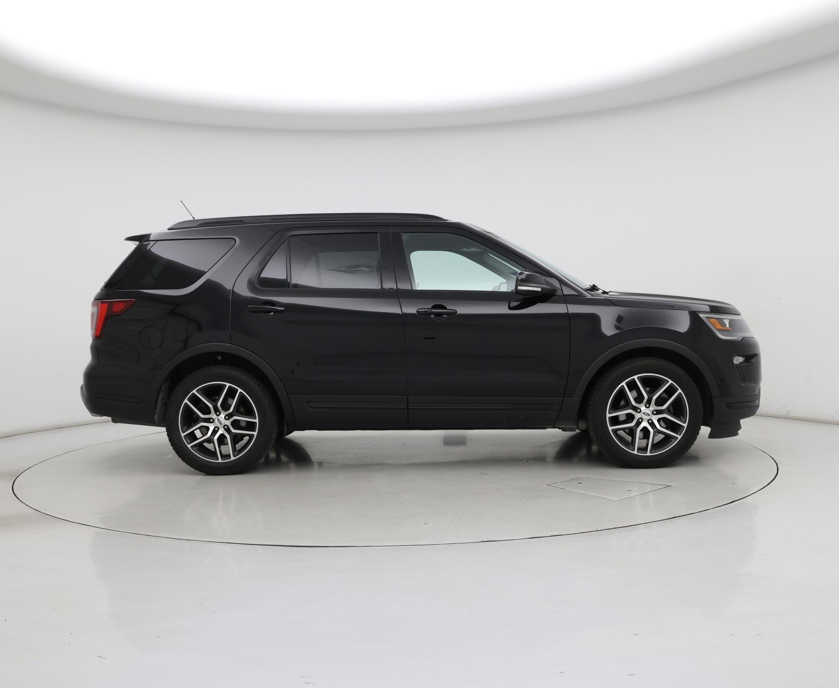 Thumbnail: 2018 Ford Explorer - 7