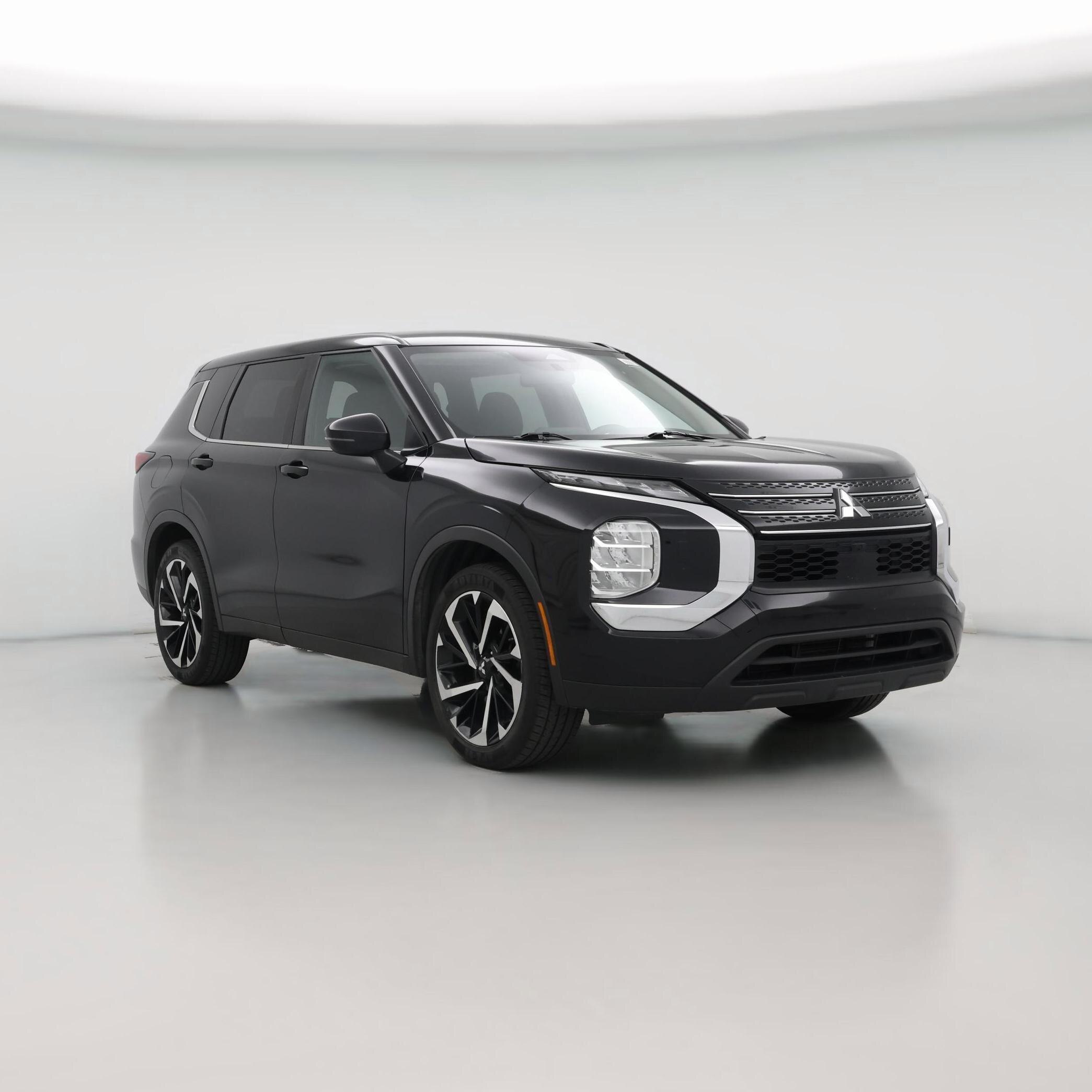 Thumbnail: 2022 Mitsubishi Outlander - 1