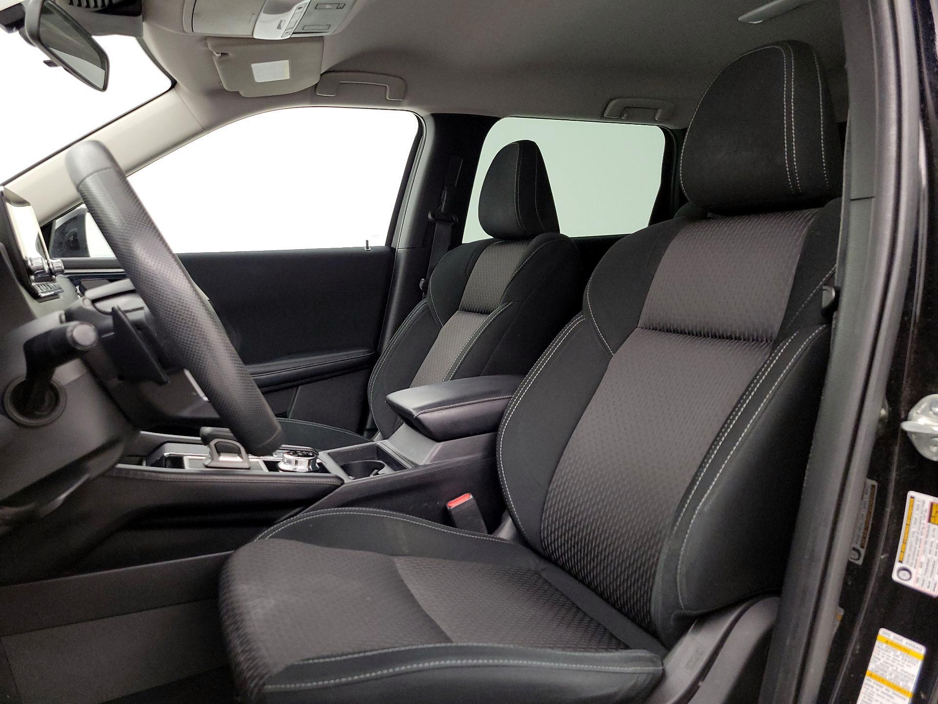 Thumbnail: 2022 Mitsubishi Outlander - 11