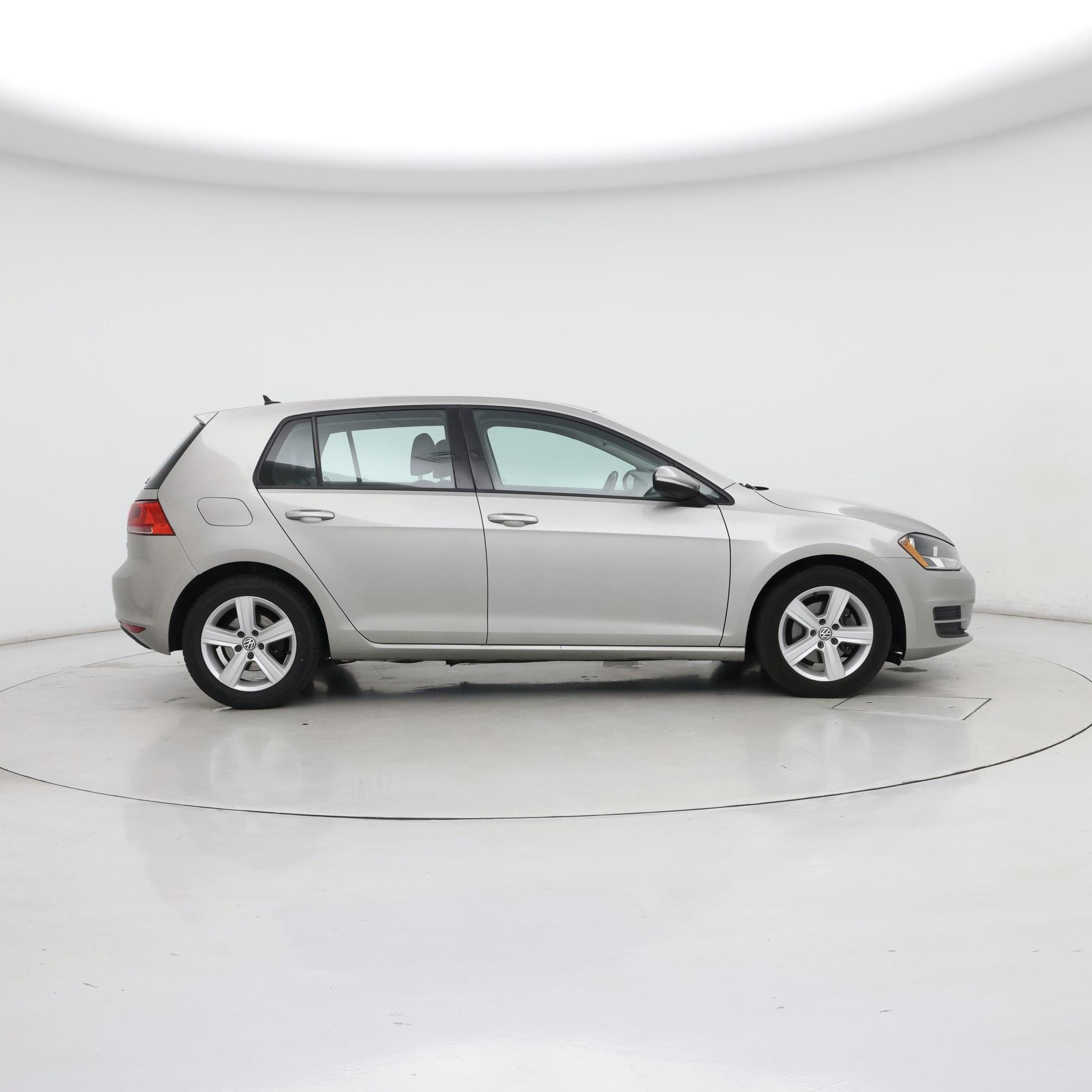 Thumbnail: 2017 Volkswagen Golf - 7