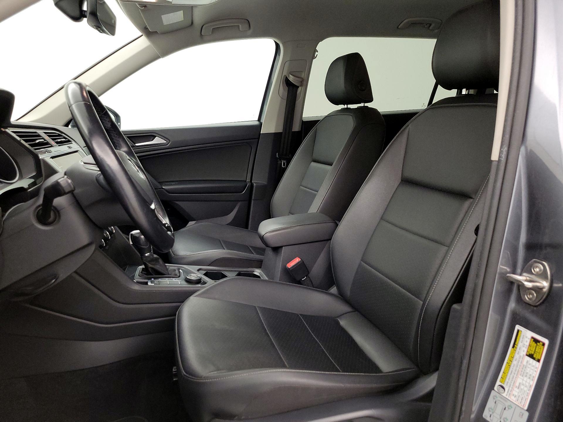 Thumbnail: 2019 Volkswagen Tiguan - 11