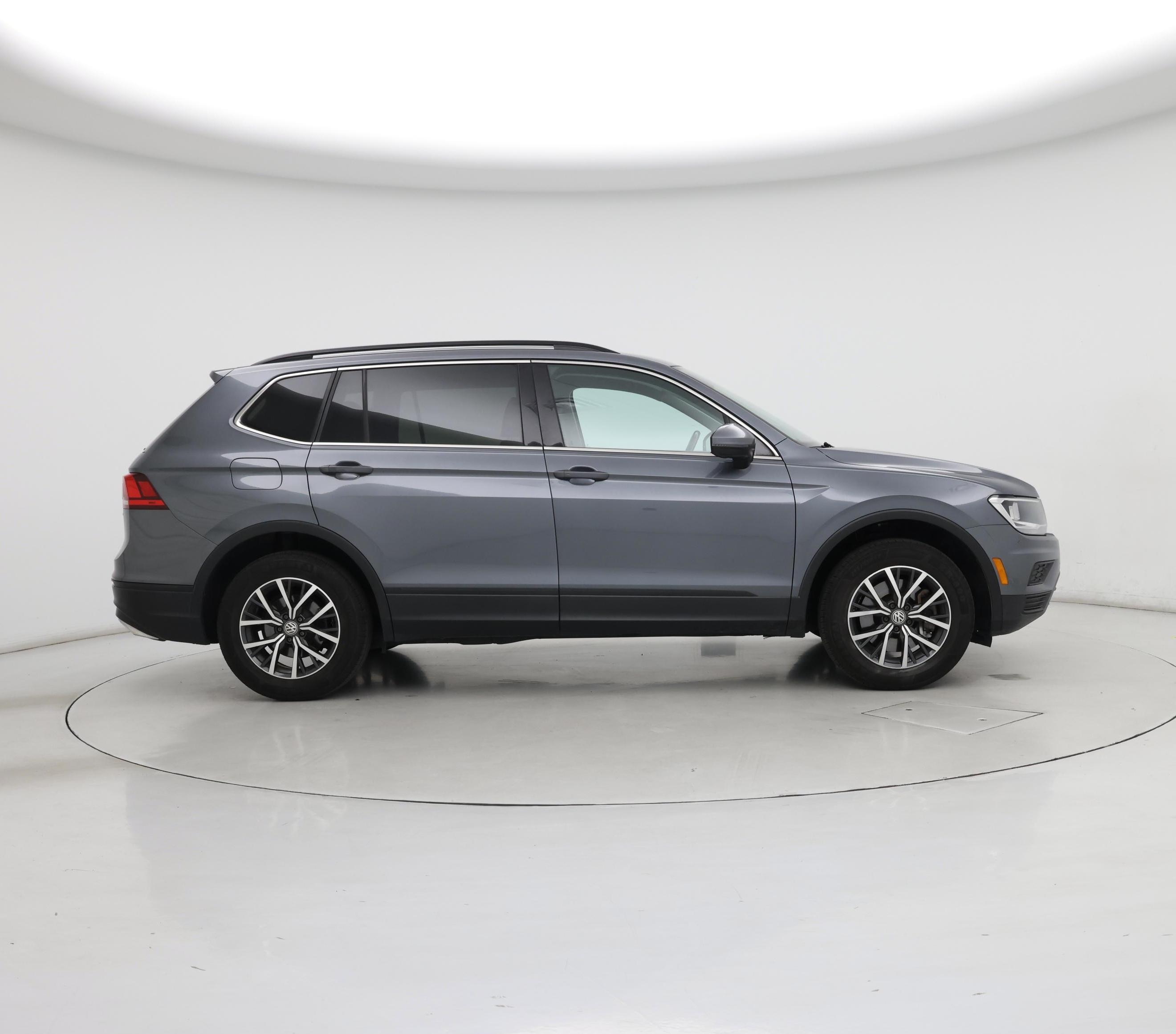 Thumbnail: 2019 Volkswagen Tiguan - 7