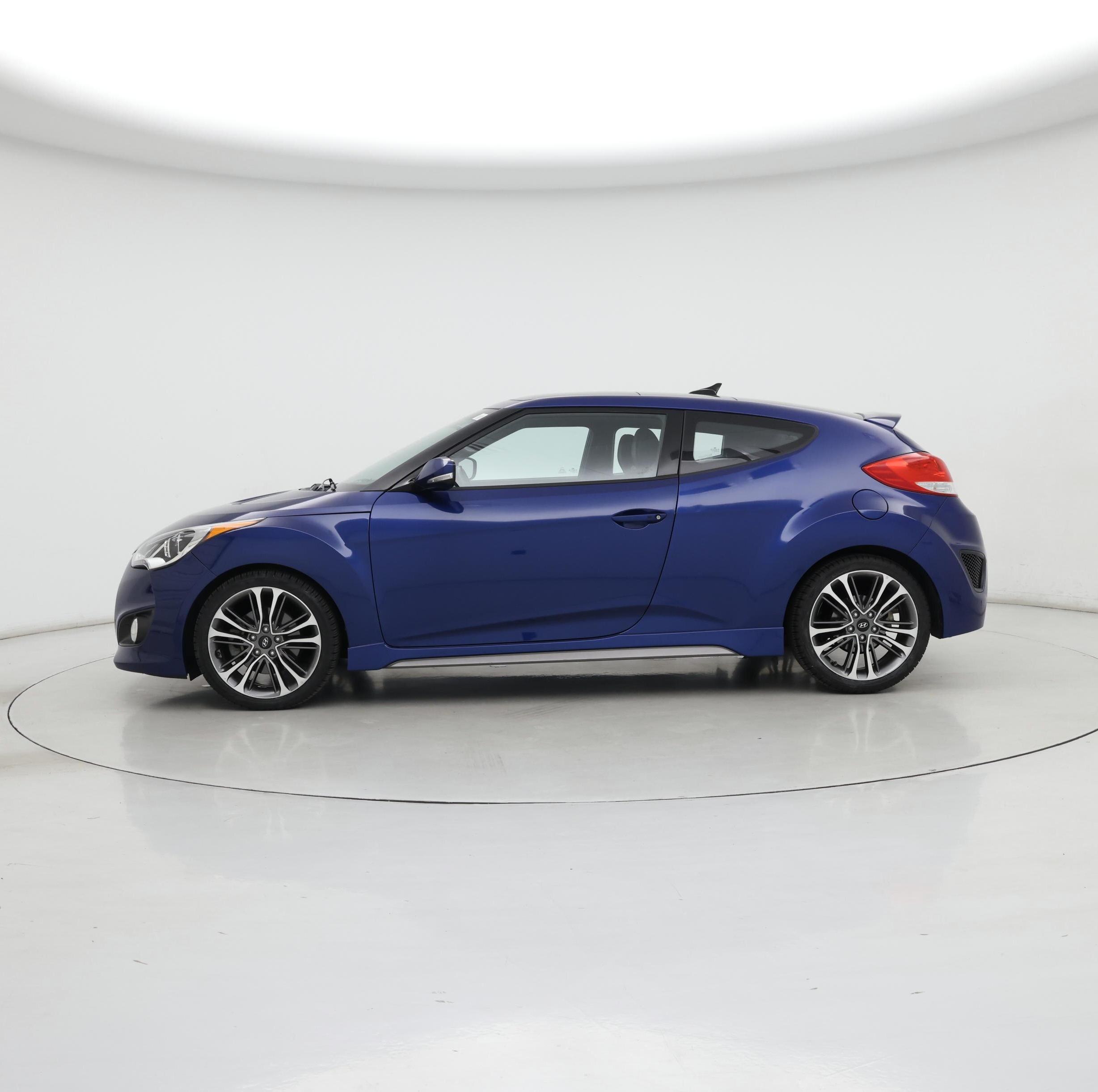 Thumbnail: 2016 Hyundai Veloster - 3