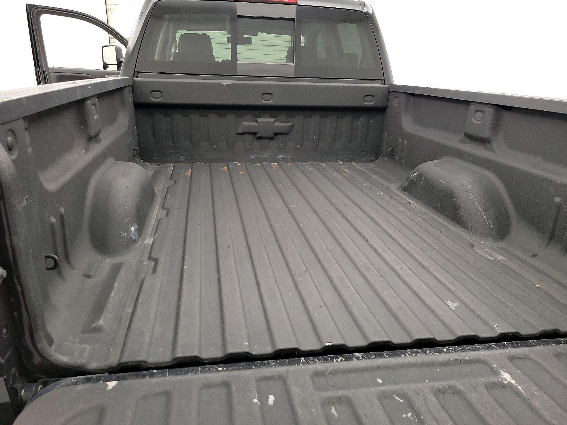 Thumbnail: 2019 Chevrolet Silverado 3500 - 20
