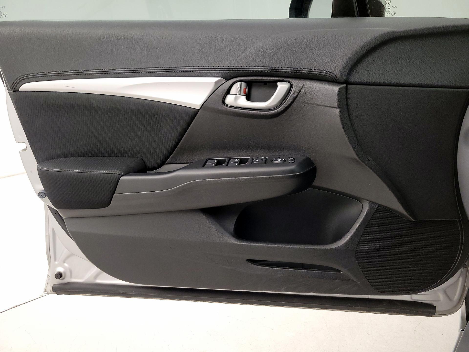 Thumbnail: 2015 Honda Civic - 12