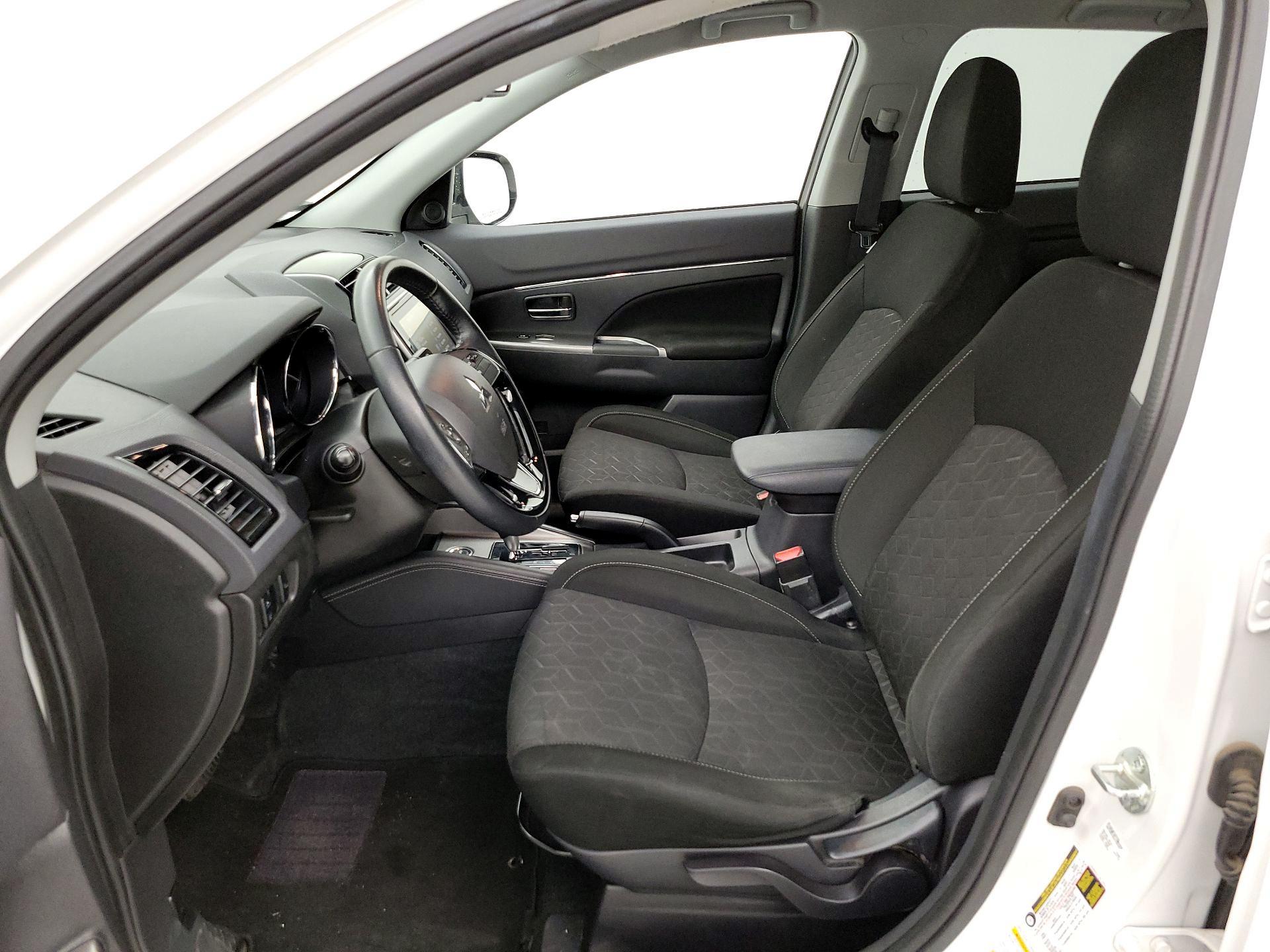 Thumbnail: 2021 Mitsubishi Outlander Sport - 11