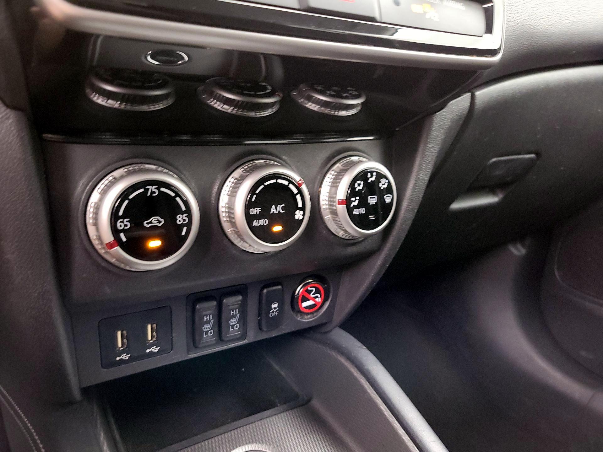 Thumbnail: 2021 Mitsubishi Outlander Sport - 16