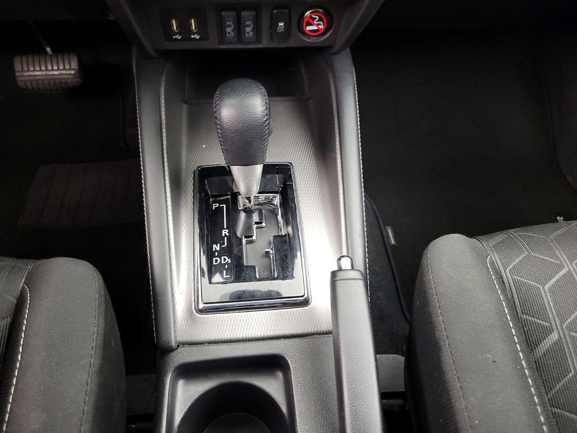 Thumbnail: 2021 Mitsubishi Outlander Sport - 17