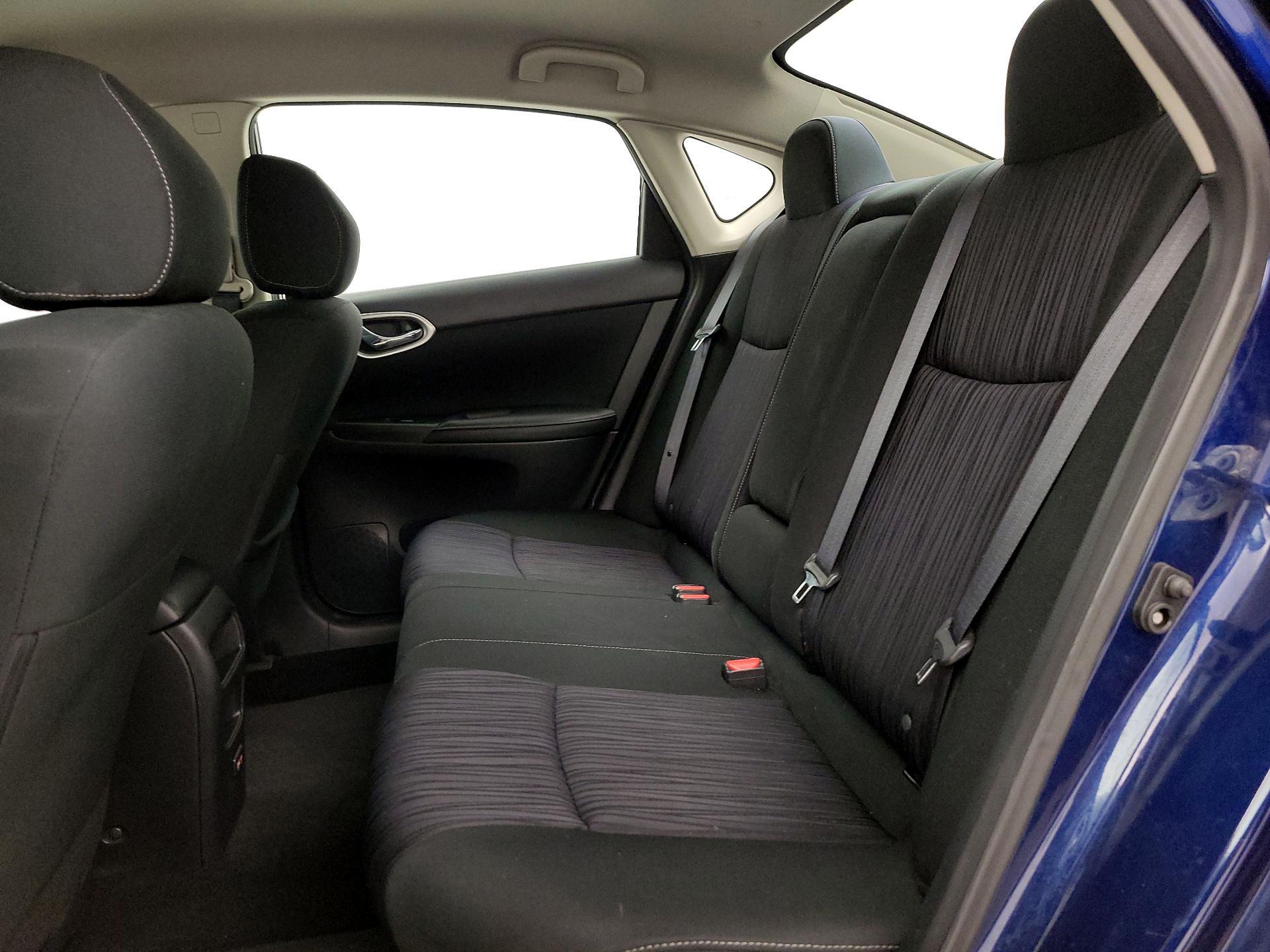 Thumbnail: 2019 Nissan Sentra - 19