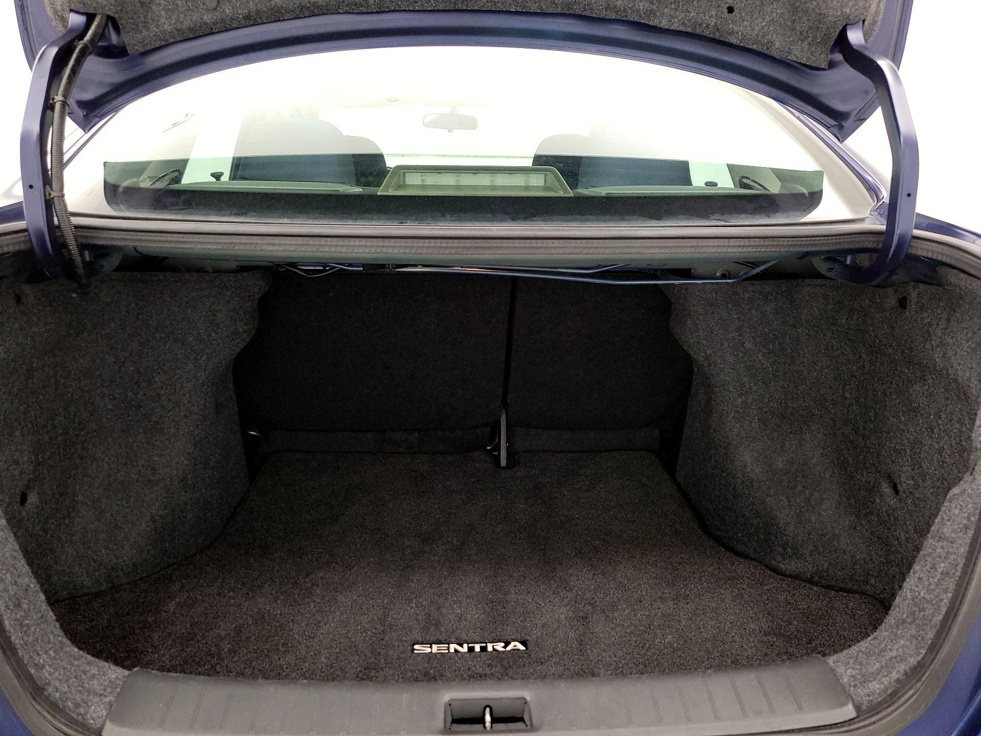 Thumbnail: 2019 Nissan Sentra - 20