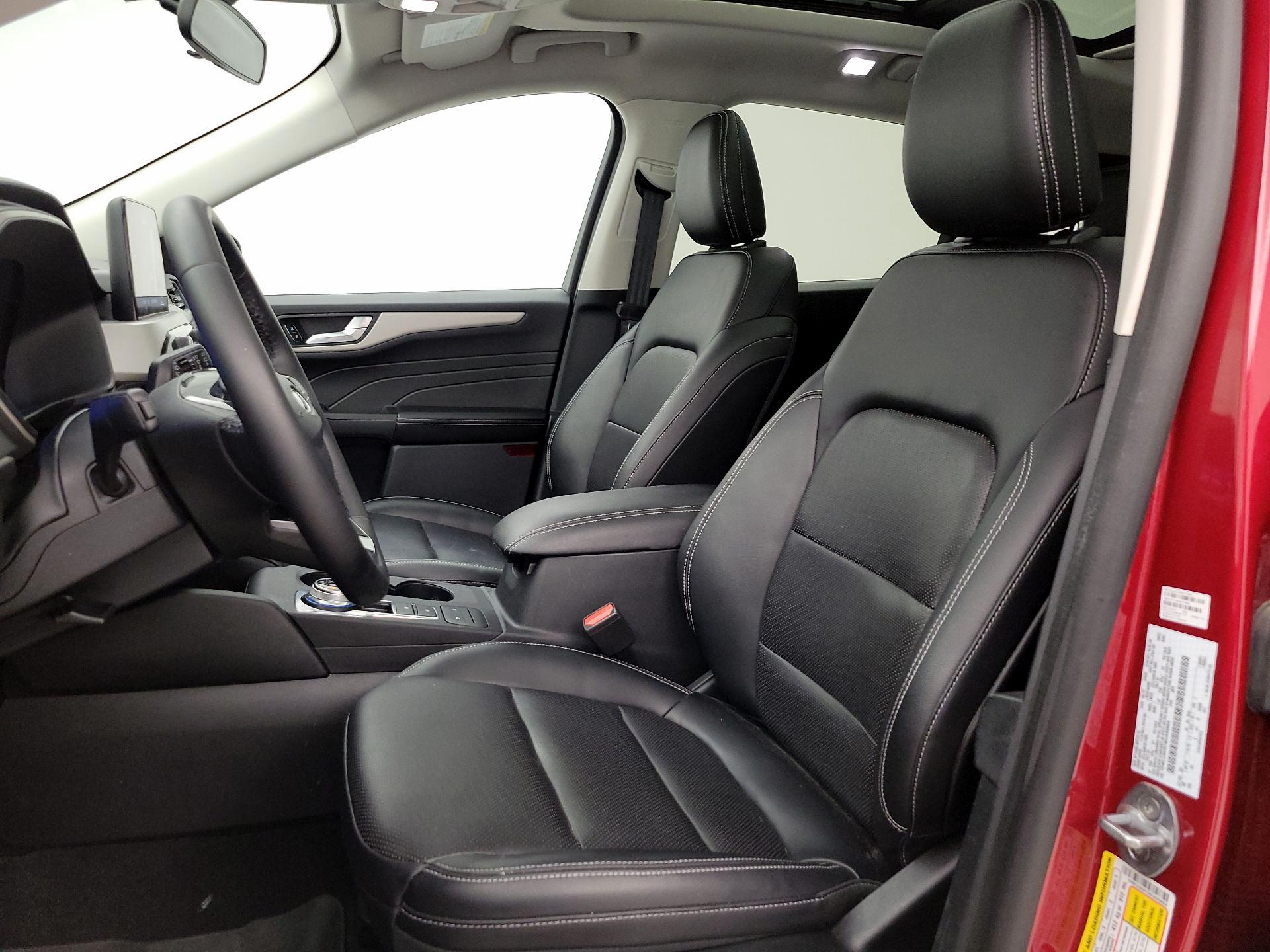 Thumbnail: 2021 Ford Escape - 11