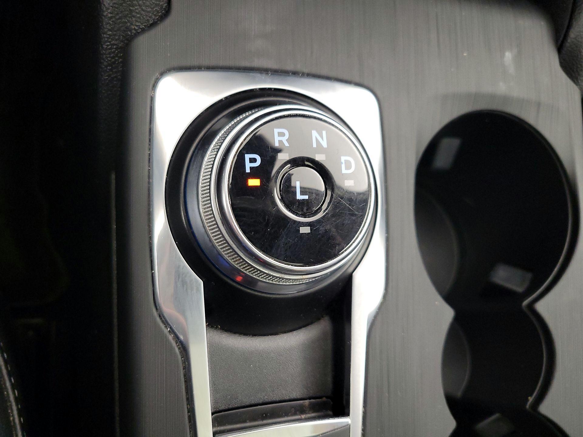 Thumbnail: 2021 Ford Escape - 18