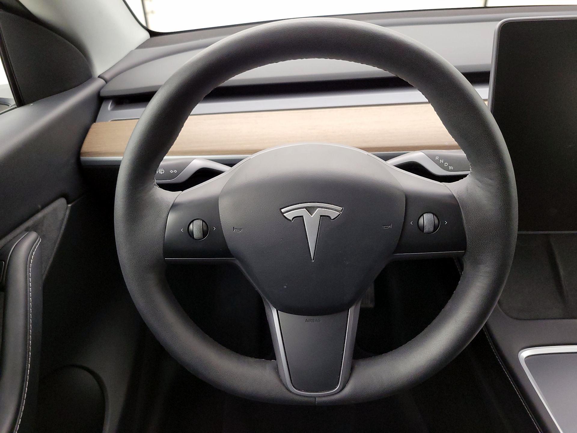 Thumbnail: 2022 Tesla Model Y - 10