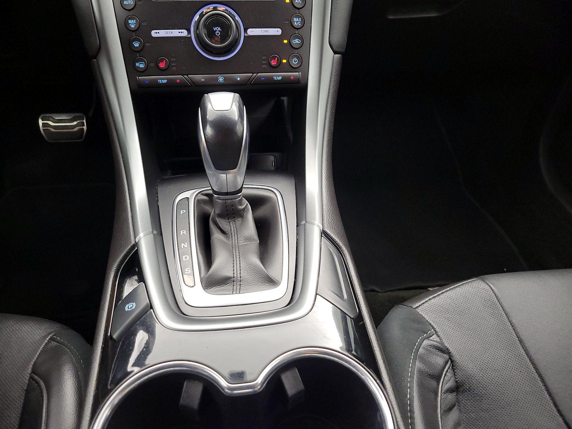 Thumbnail: 2016 Ford Fusion - 17