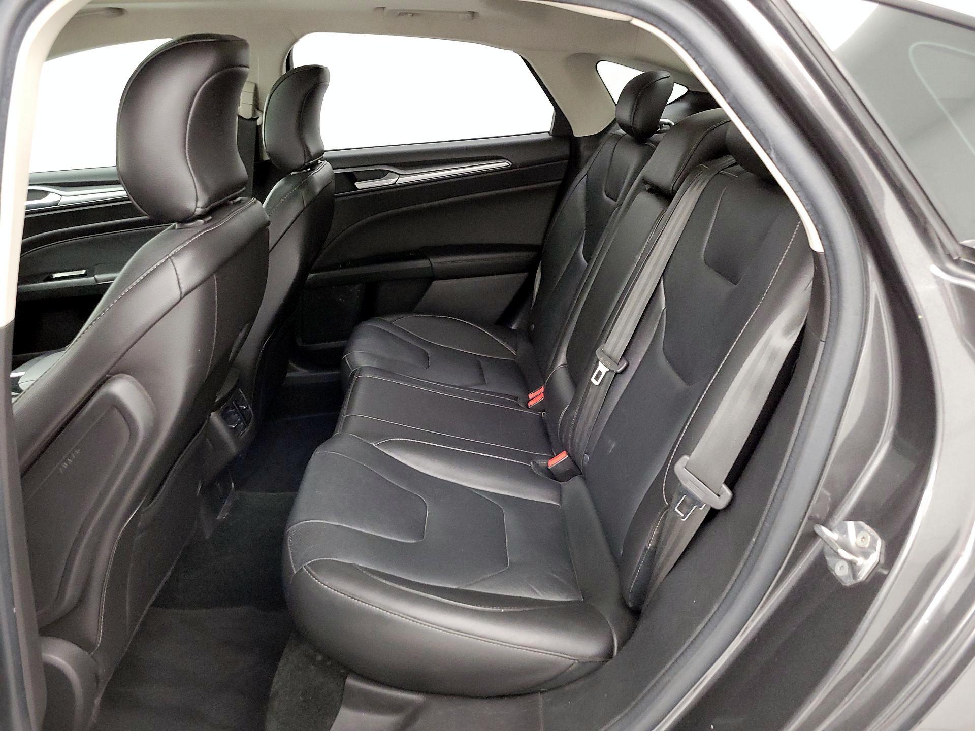 Thumbnail: 2016 Ford Fusion - 20