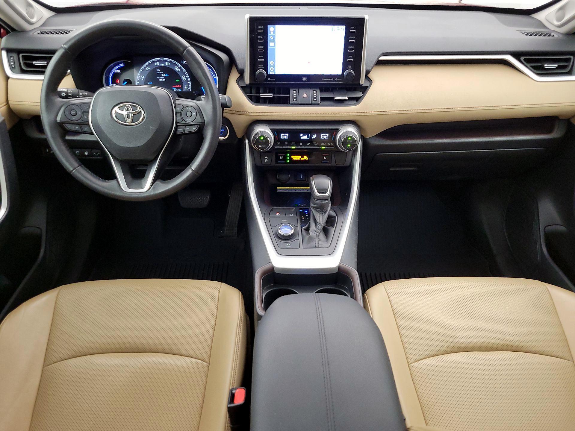 Thumbnail: 2021 Toyota RAV4 - 9