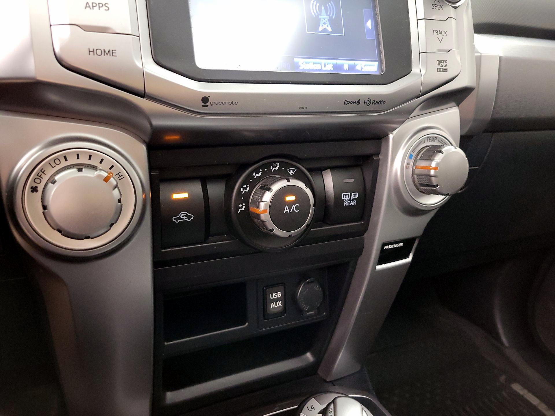 Thumbnail: 2019 Toyota 4Runner - 17