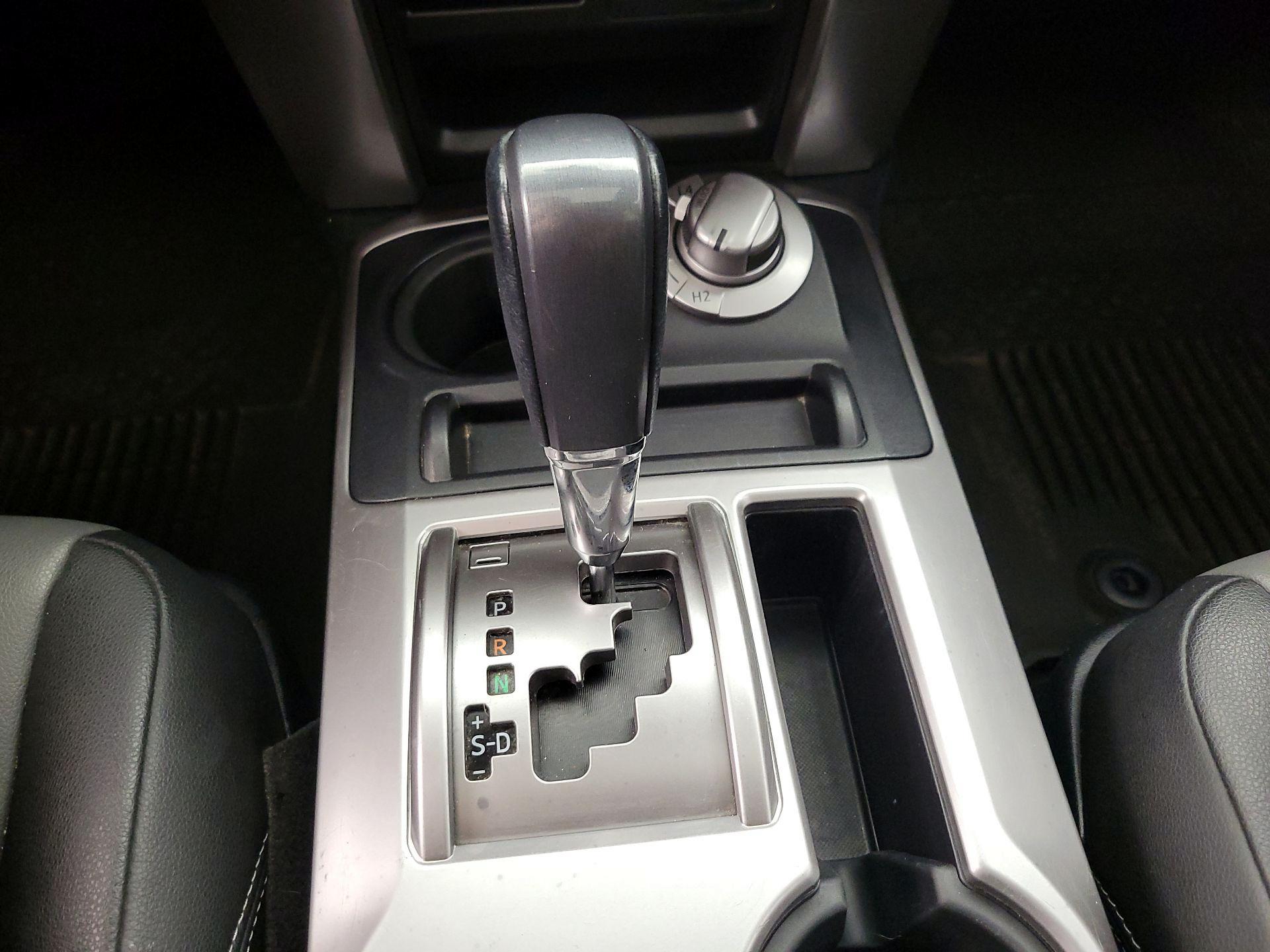 Thumbnail: 2019 Toyota 4Runner - 18