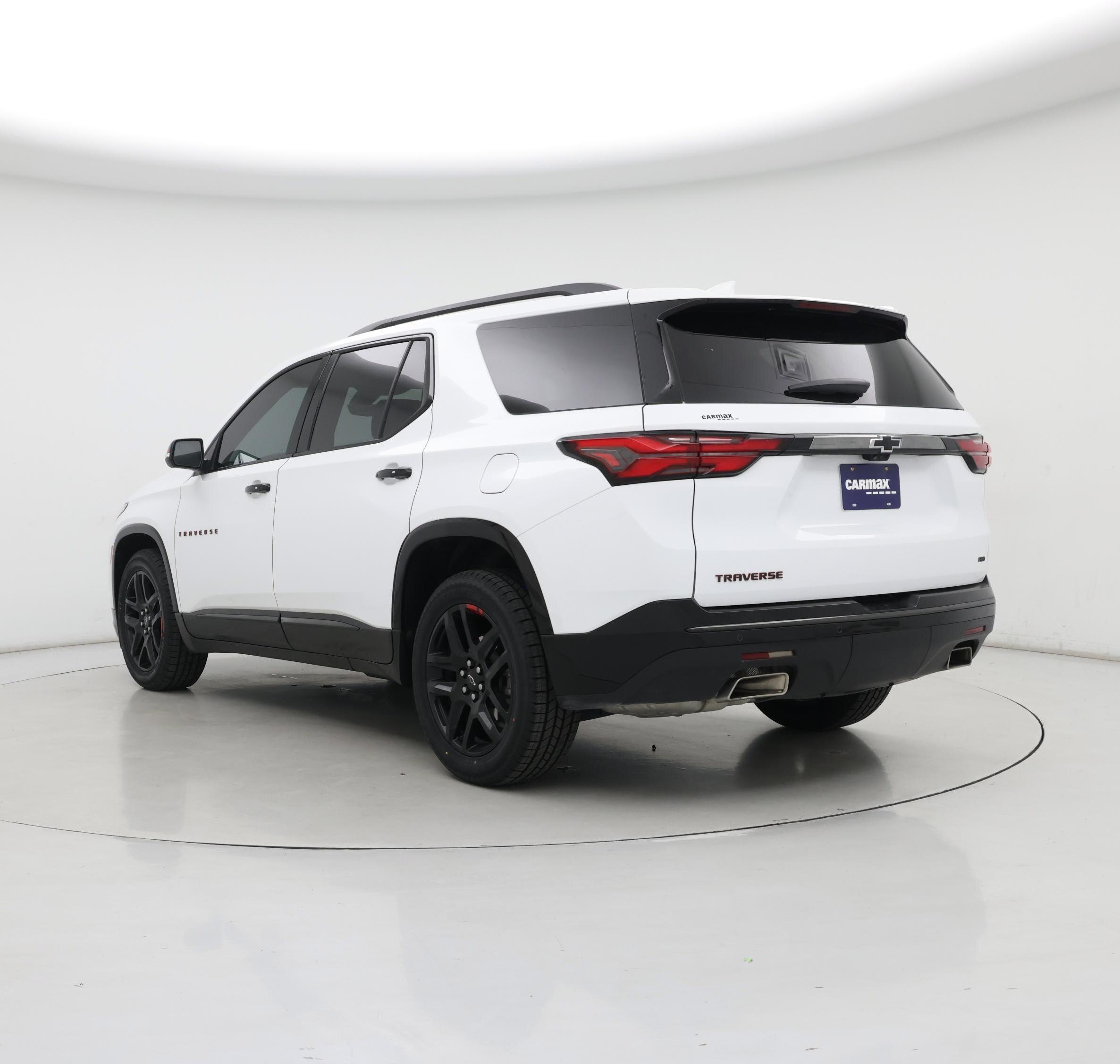 Thumbnail: 2023 Chevrolet Traverse - 2