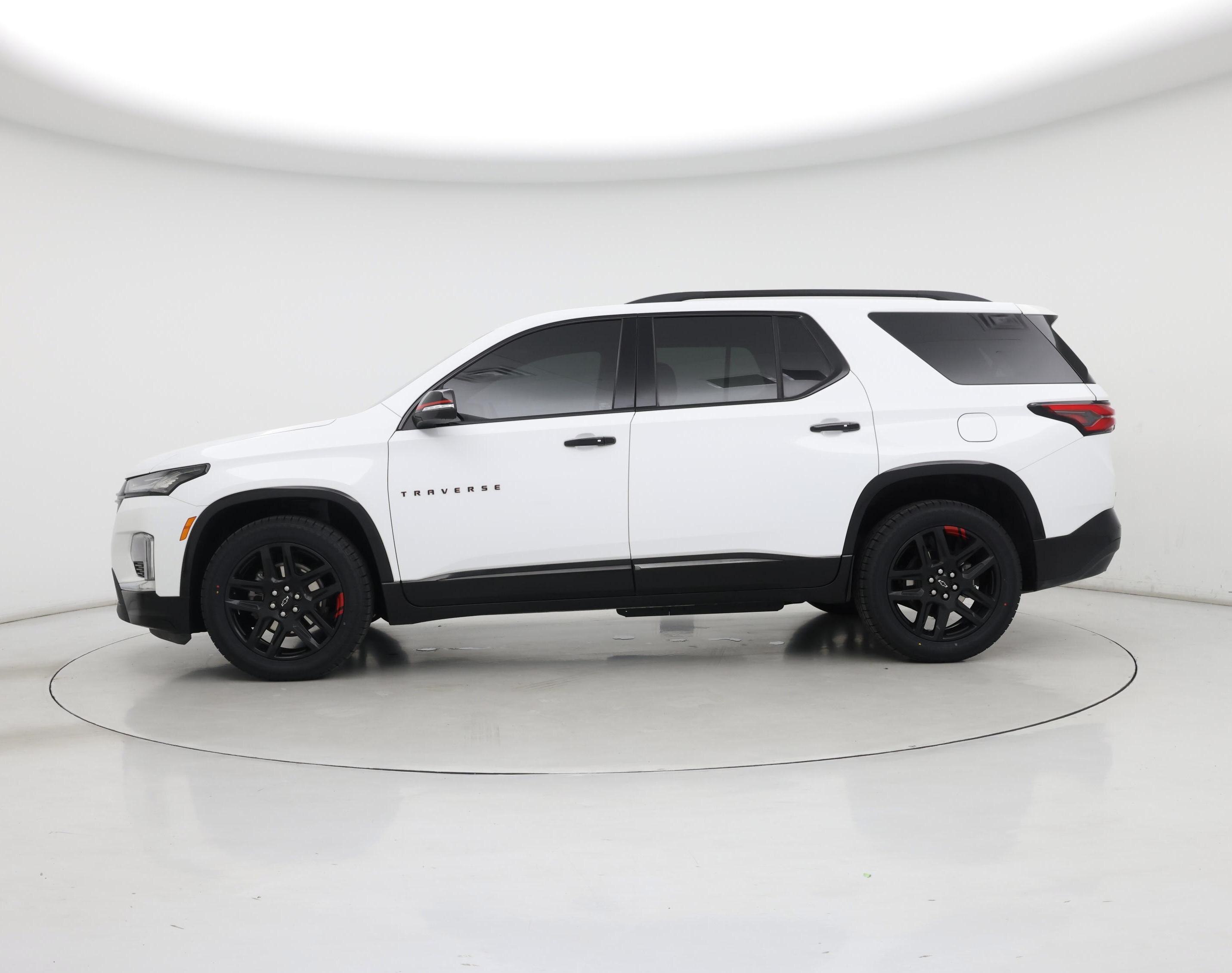 Thumbnail: 2023 Chevrolet Traverse - 3