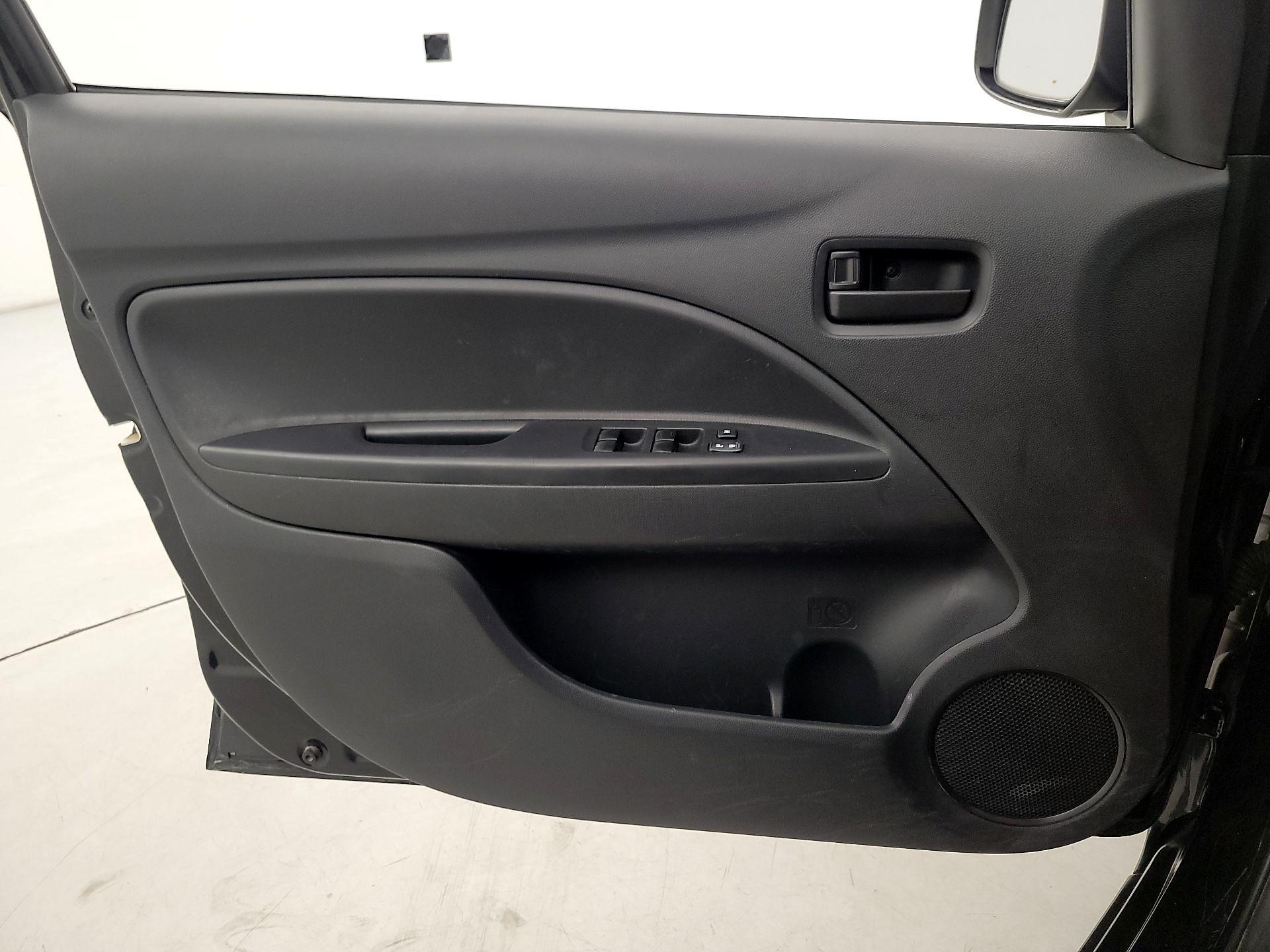 Thumbnail: 2015 Mitsubishi Mirage - 12