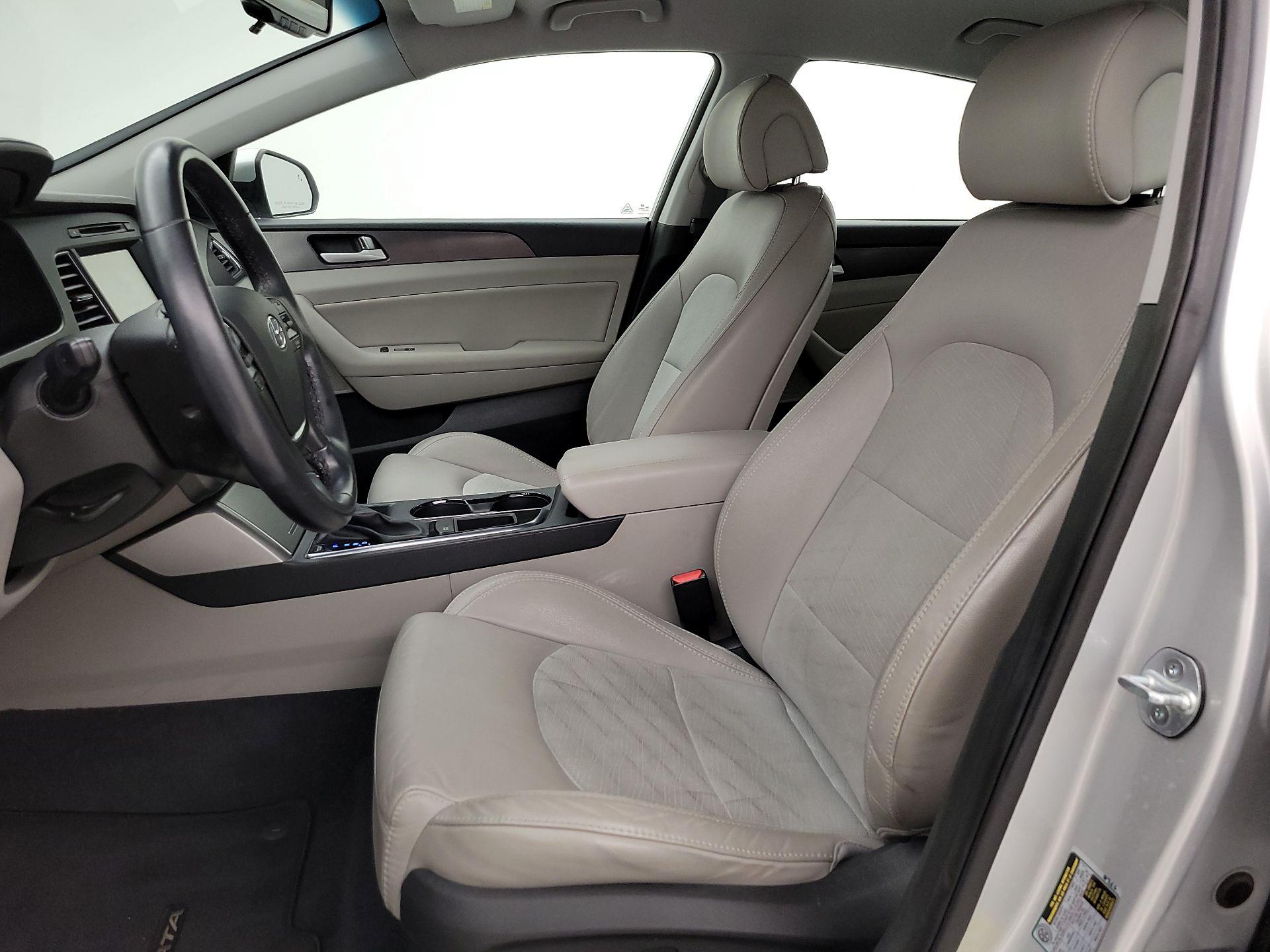 Thumbnail: 2016 Hyundai Sonata - 11