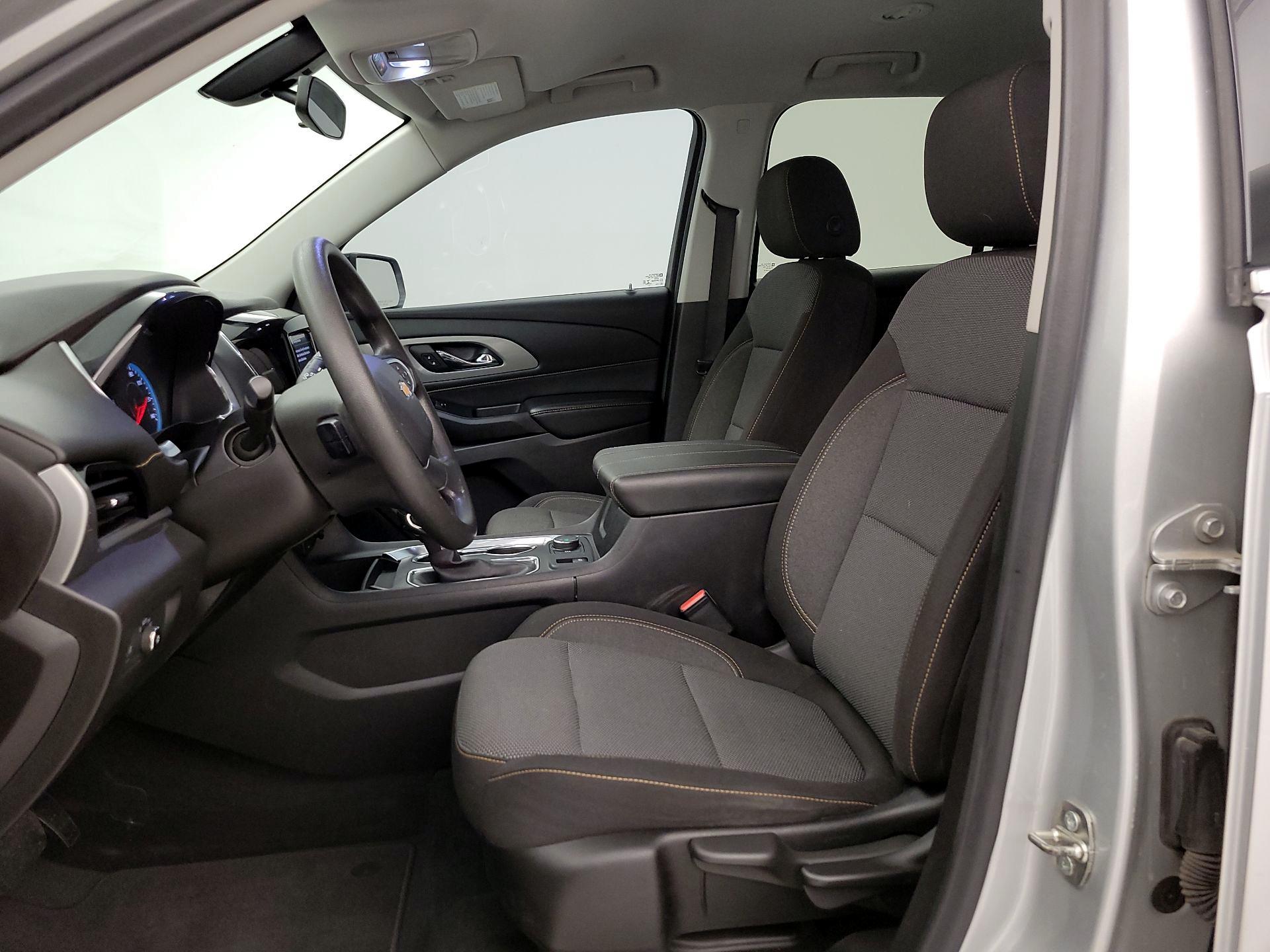 Thumbnail: 2021 Chevrolet Traverse - 11