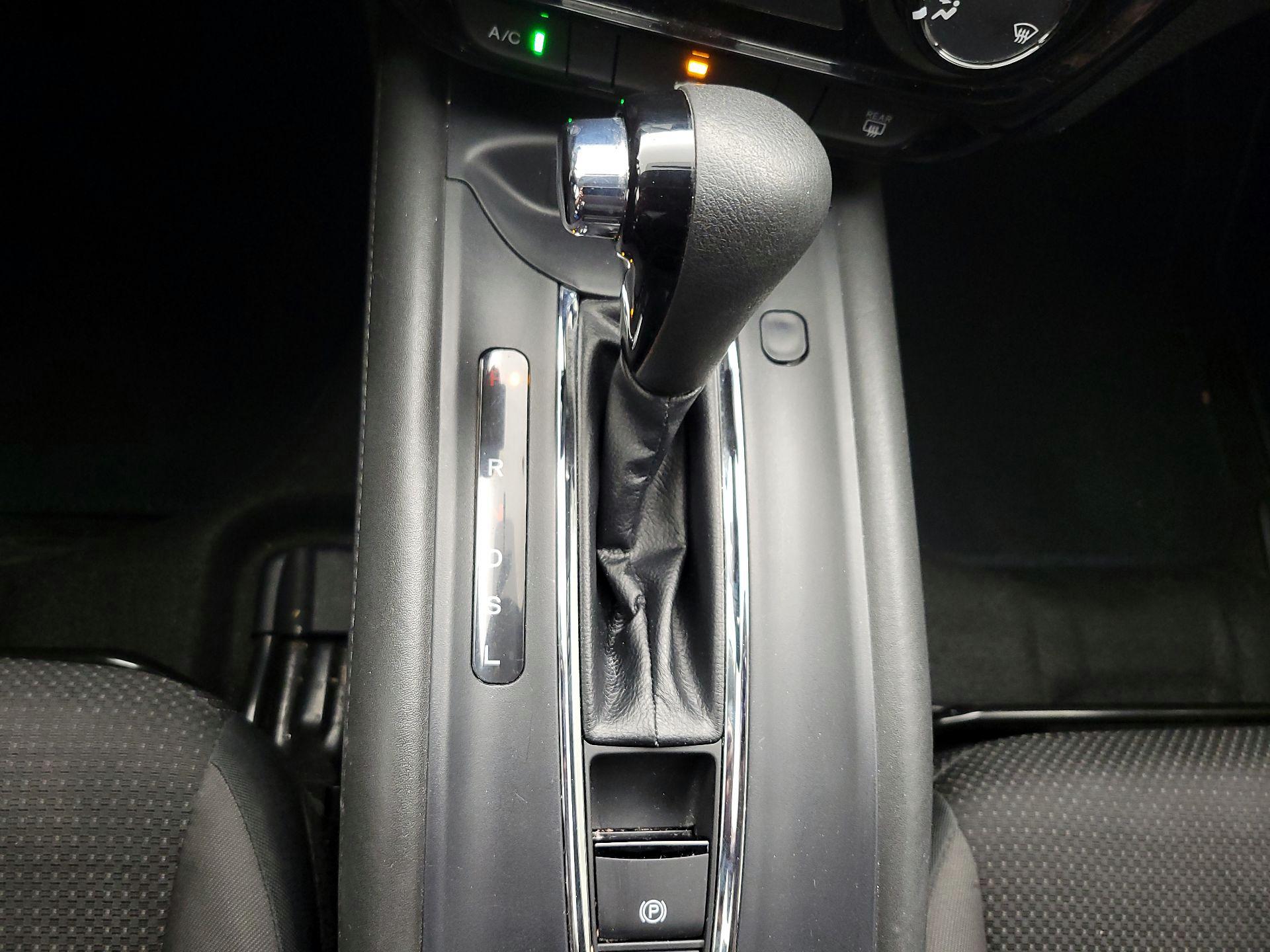 Thumbnail: 2020 Honda HR-V - 17