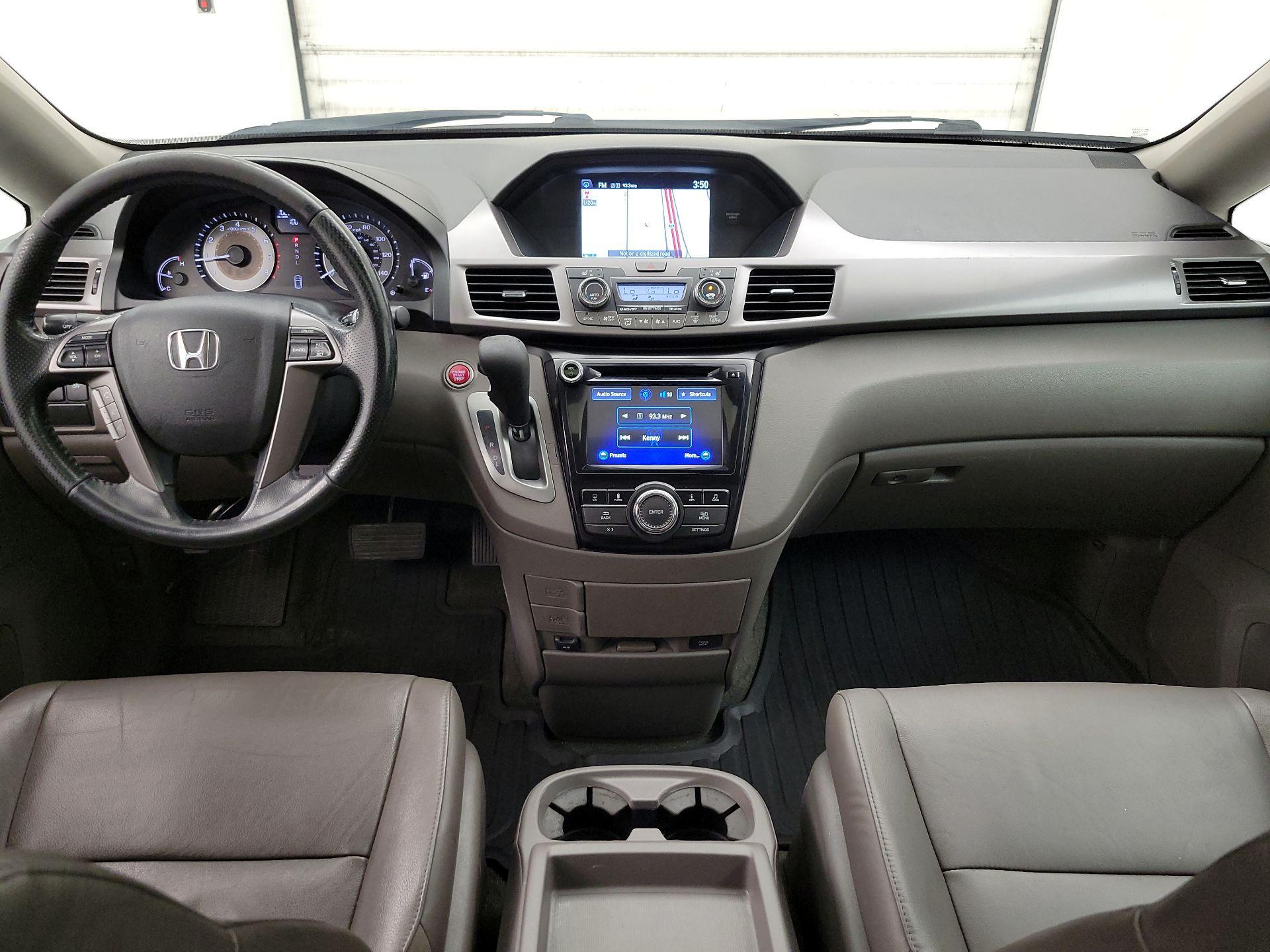 Thumbnail: 2015 Honda Odyssey - 9