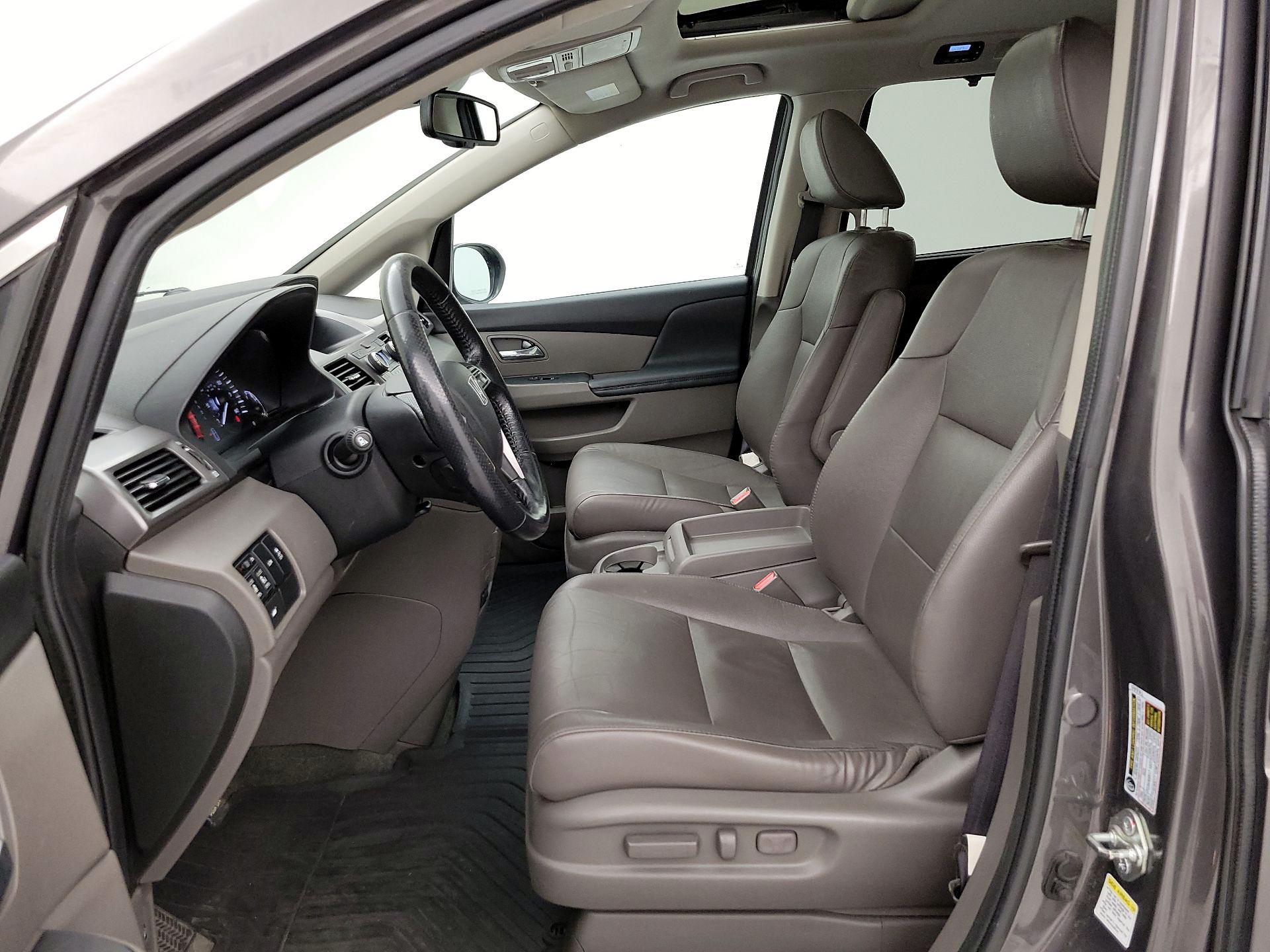 Thumbnail: 2015 Honda Odyssey - 11