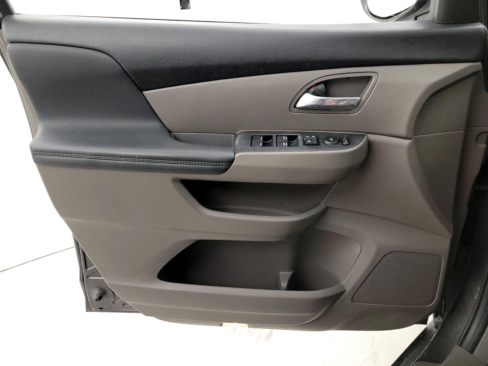 Thumbnail: 2015 Honda Odyssey - 12