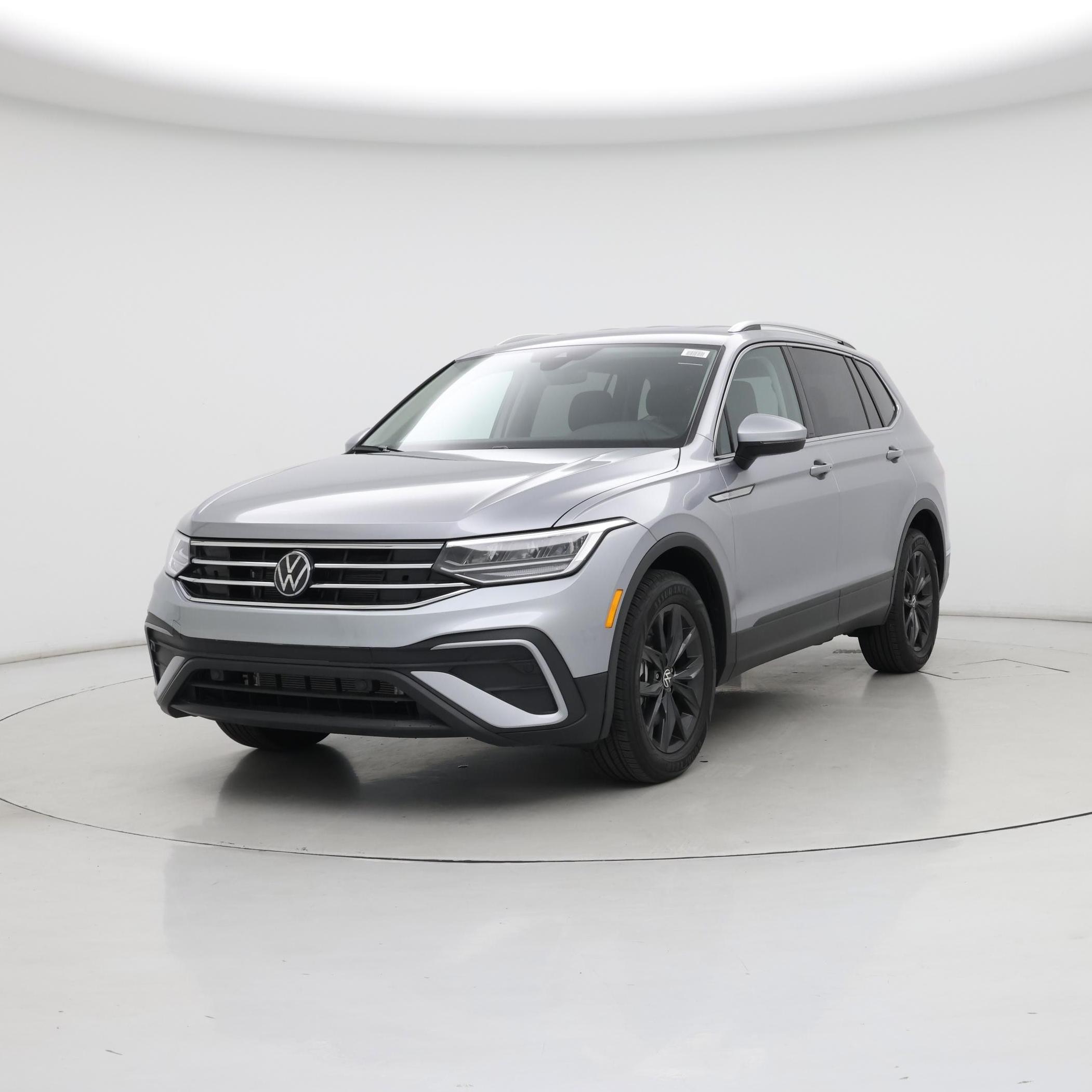 Thumbnail: 2024 Volkswagen Tiguan - 4