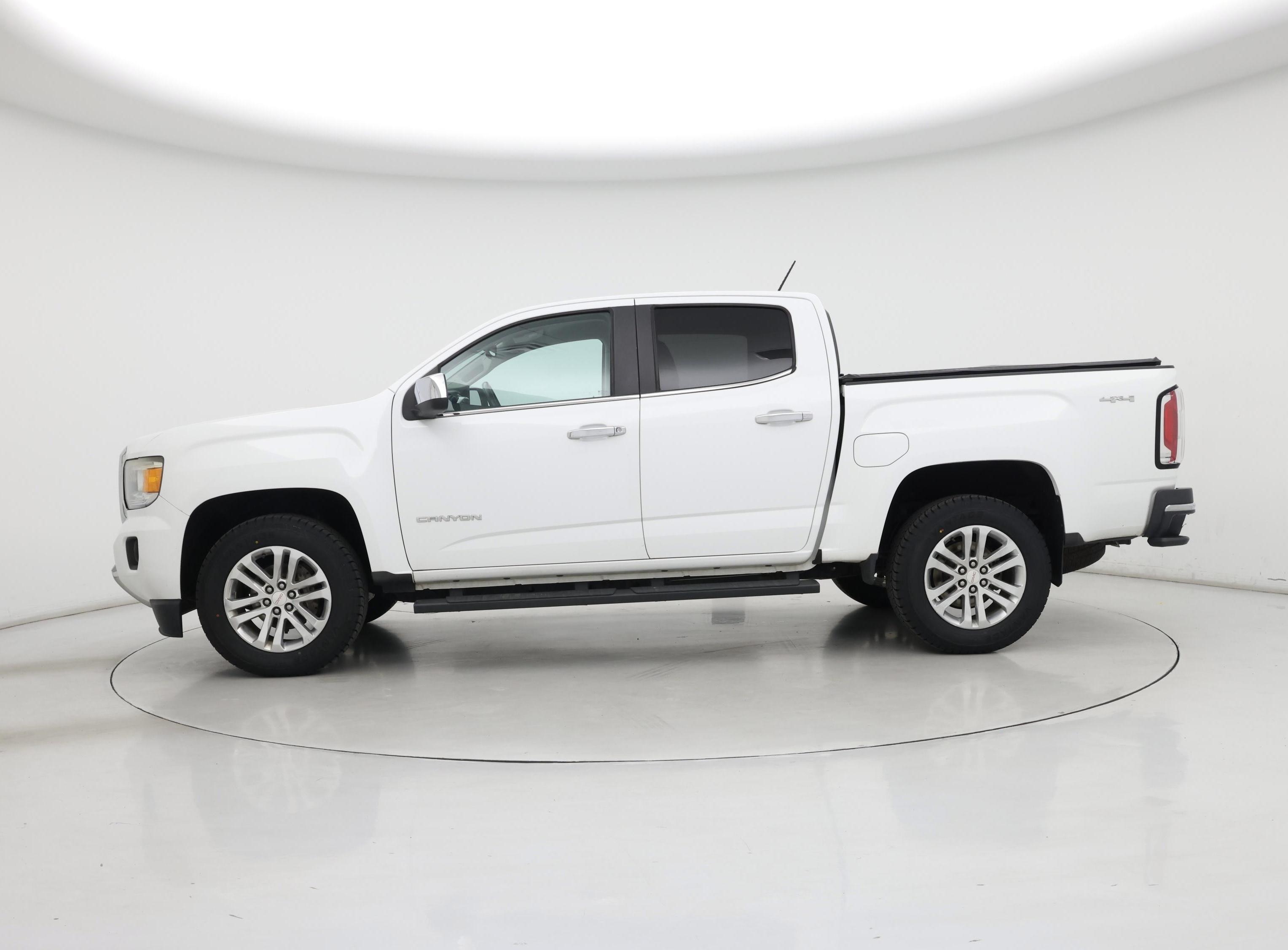Thumbnail: 2016 GMC Canyon - 3