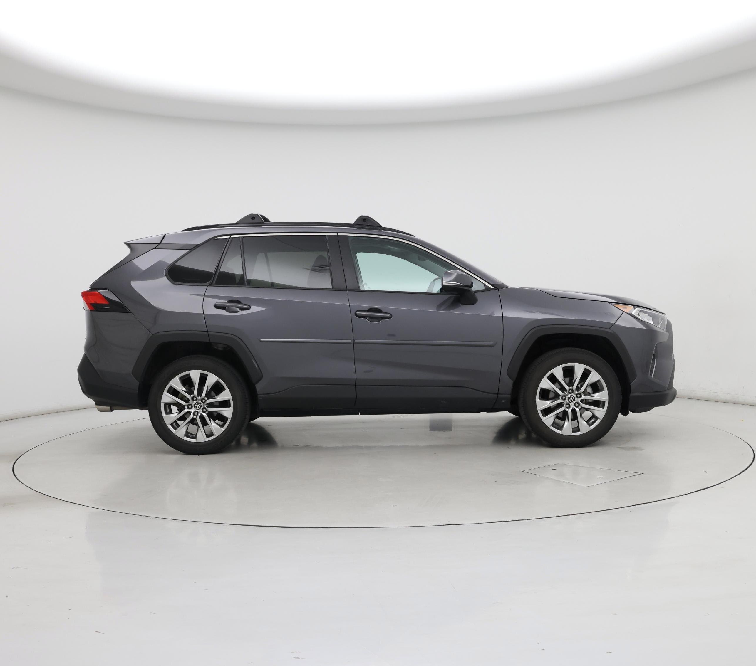 Thumbnail: 2021 Toyota RAV4 - 7