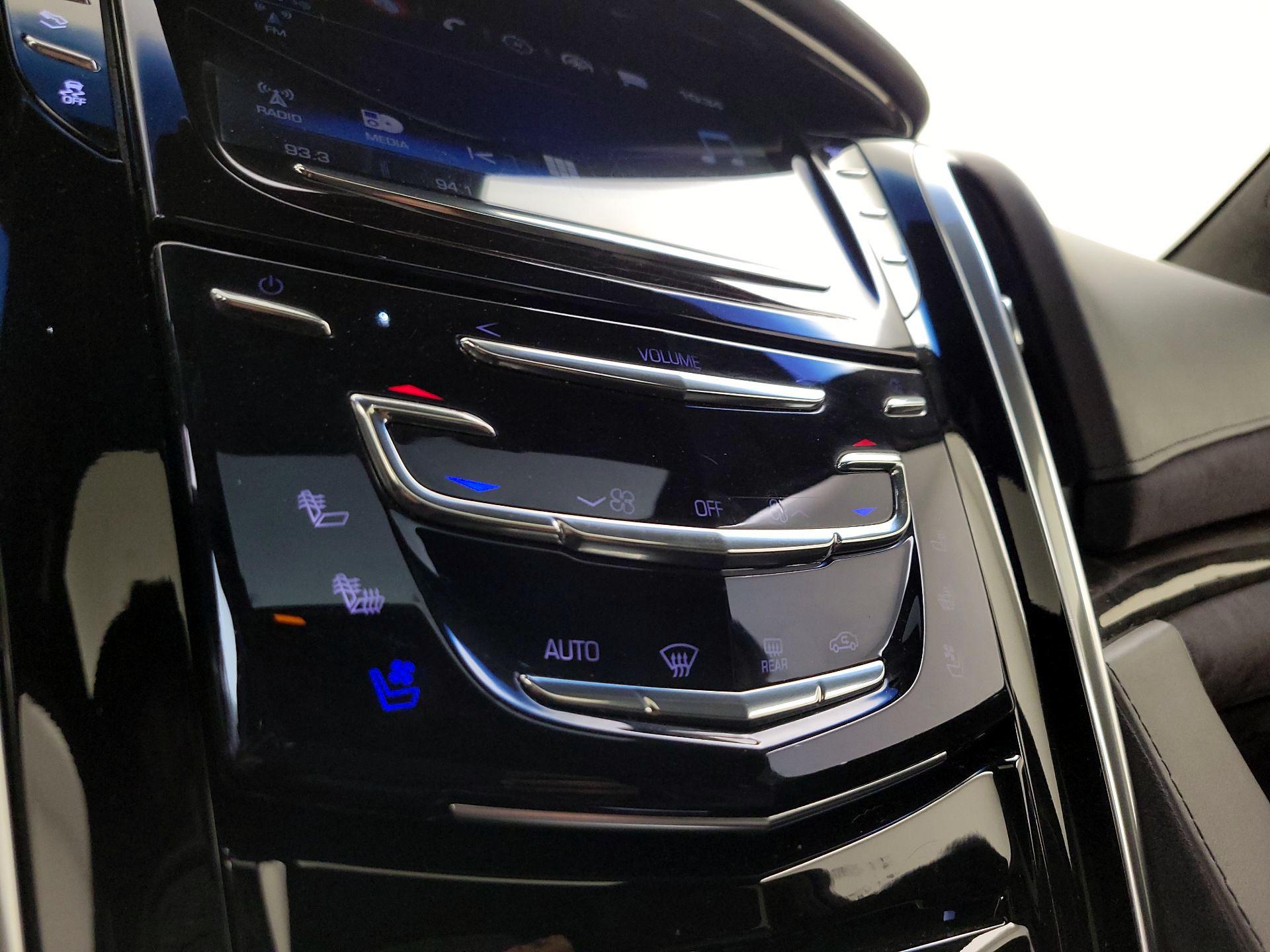 Thumbnail: 2019 Cadillac Escalade - 17